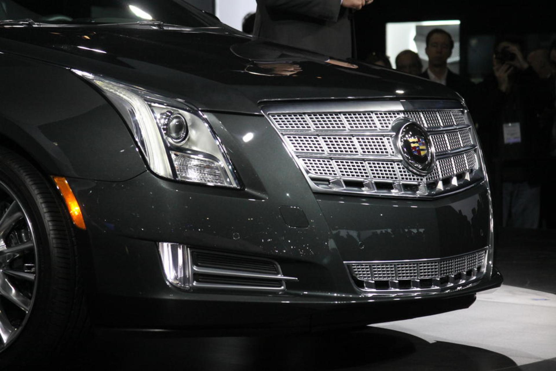 2013-Cadillac-XTS