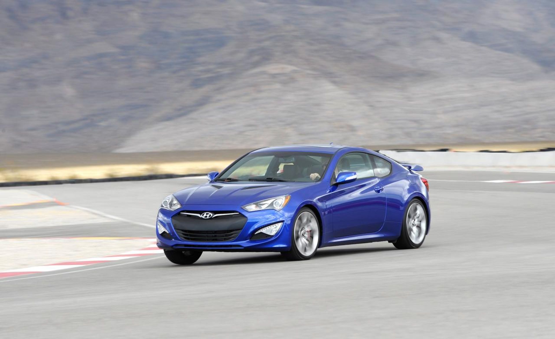2013 Hyundai Genesis Coupe