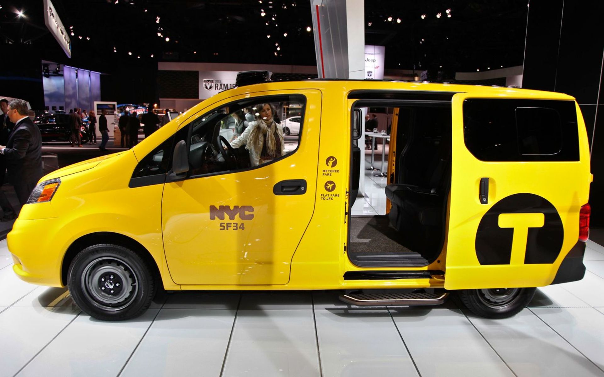 2014 Nissan NV200 Taxi