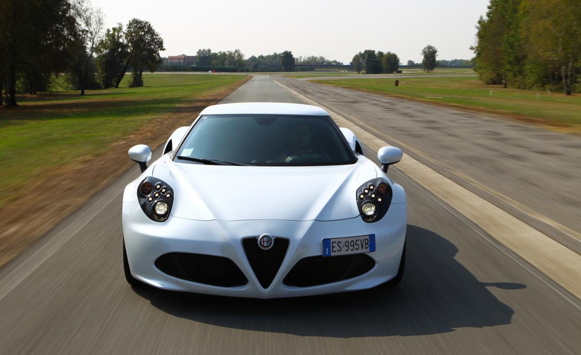2014-alfa-romeo-4c-photo-8