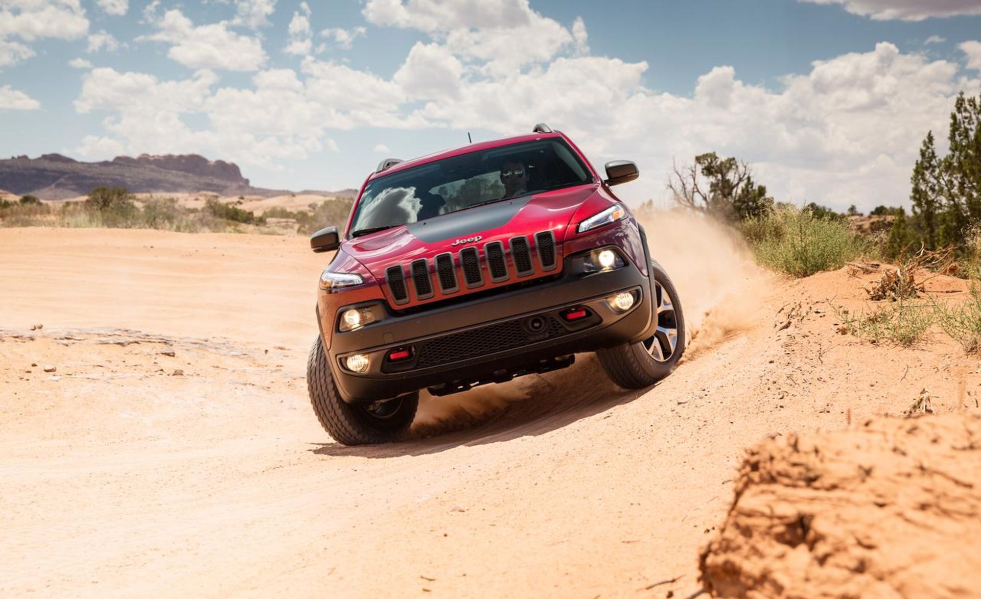 2014-jeep-cherokee-trailhawk-05