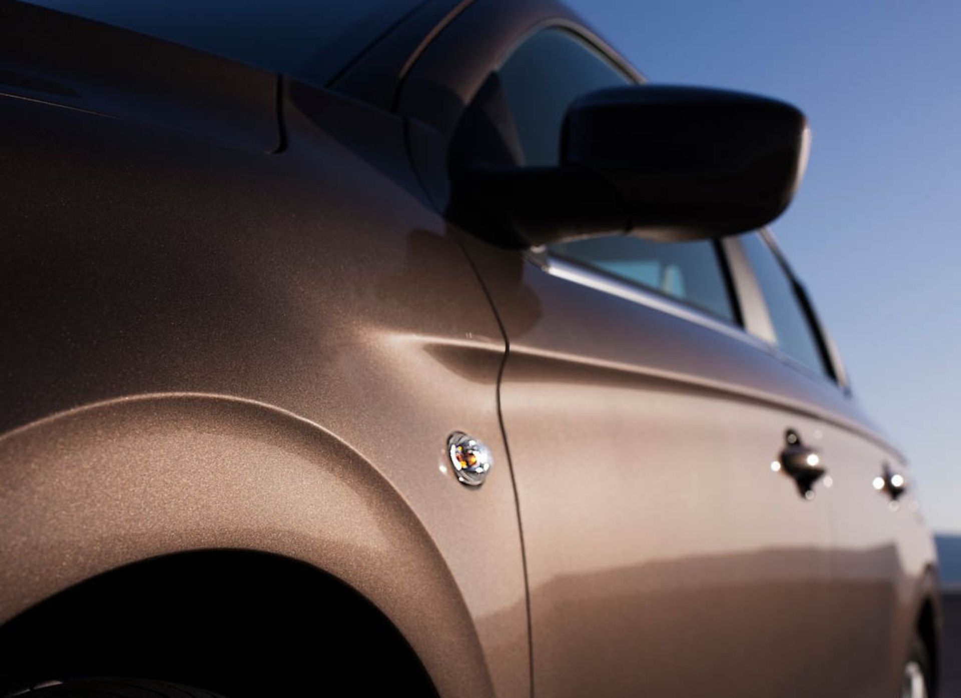 2014_Peugeot_301_8