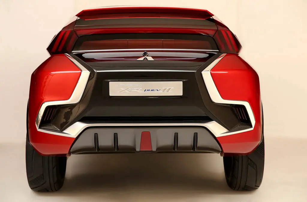 Mitsubishi-Concept-XR-PHEV-II-10
