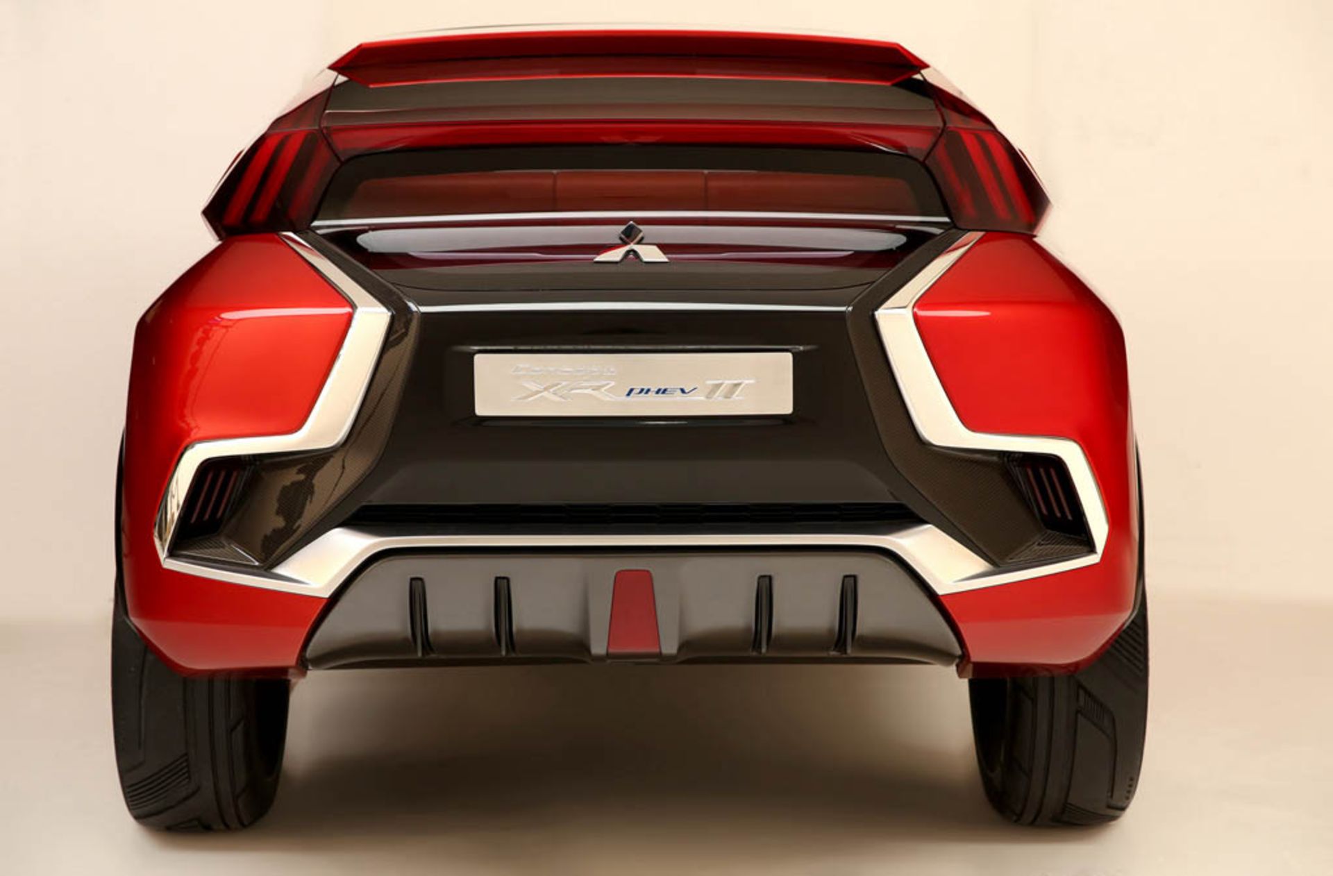 Mitsubishi-Concept-XR-PHEV-II-10