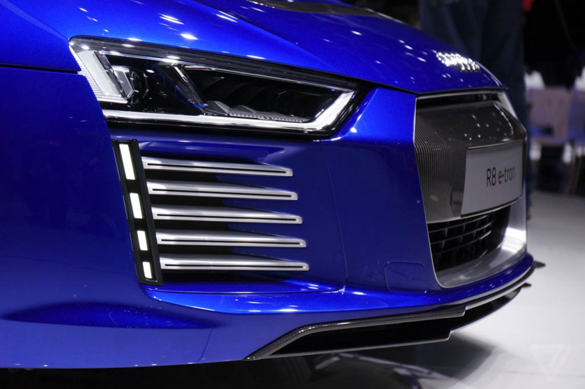 Audi R8 e-tron 02