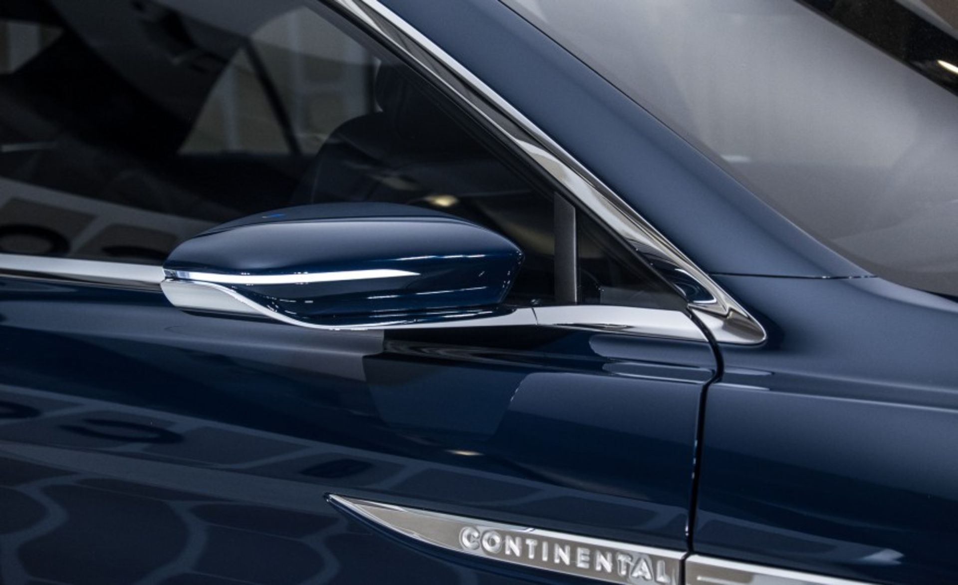 Lincoln-Continental-concept-111