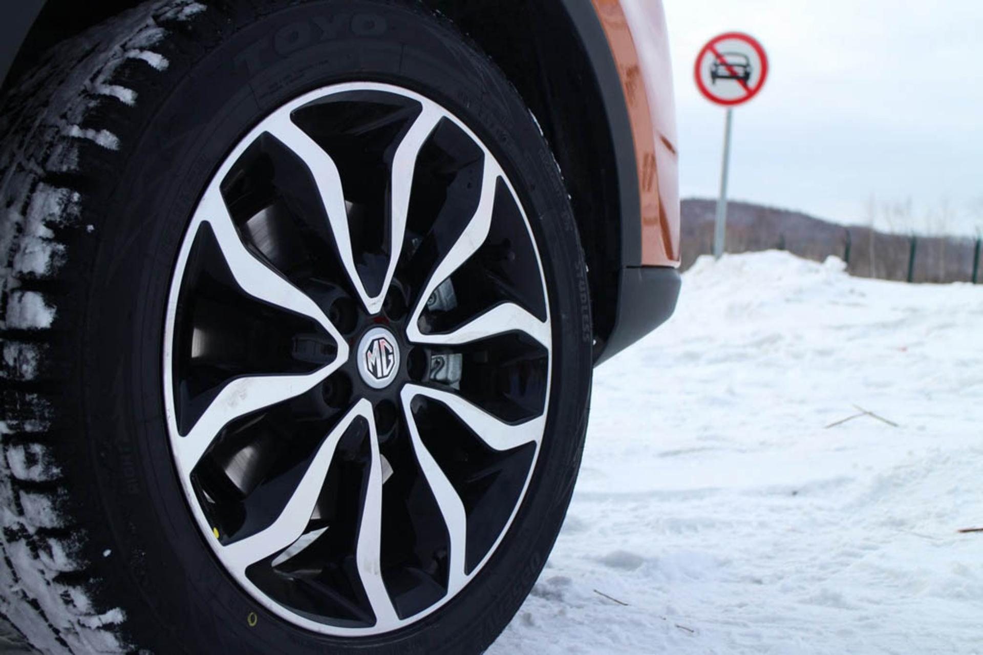2016 MG GS 11