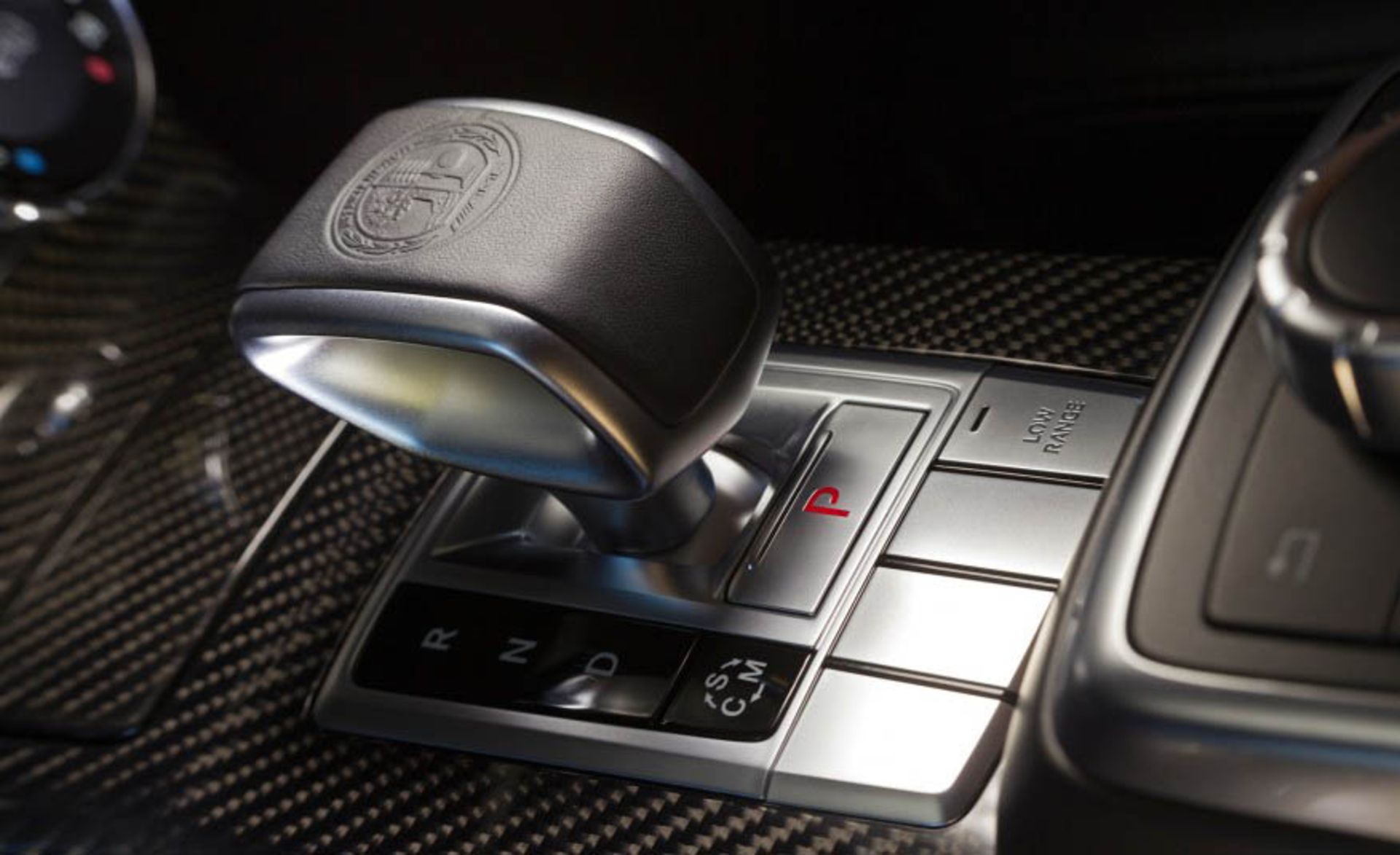 2016-Mercedes-Benz-G65-AMG-118