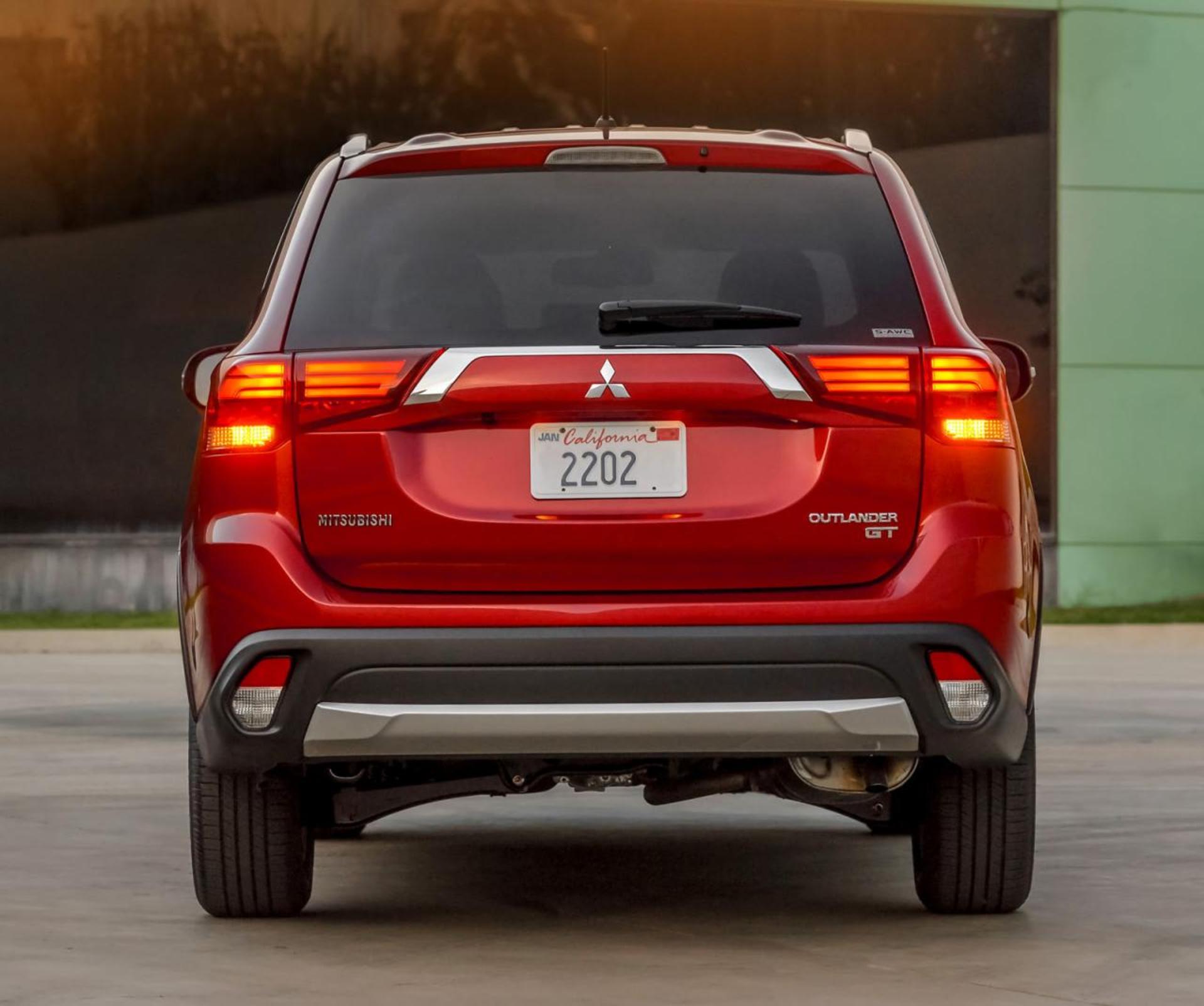 2016 Mitsubishi Outlander facelift