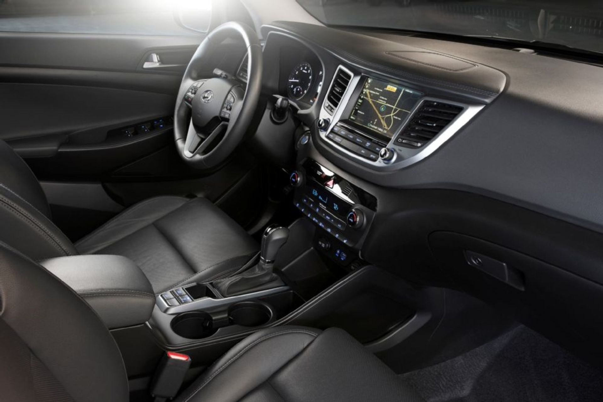 2016-hyundai-tucson-interior