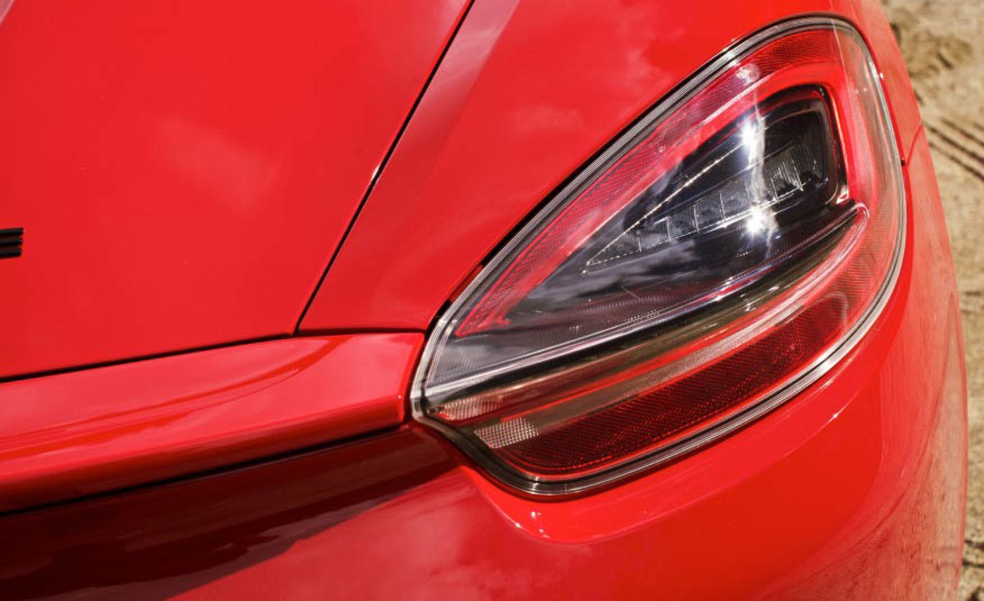 2015-Porsche-Boxster-GTS-1381
