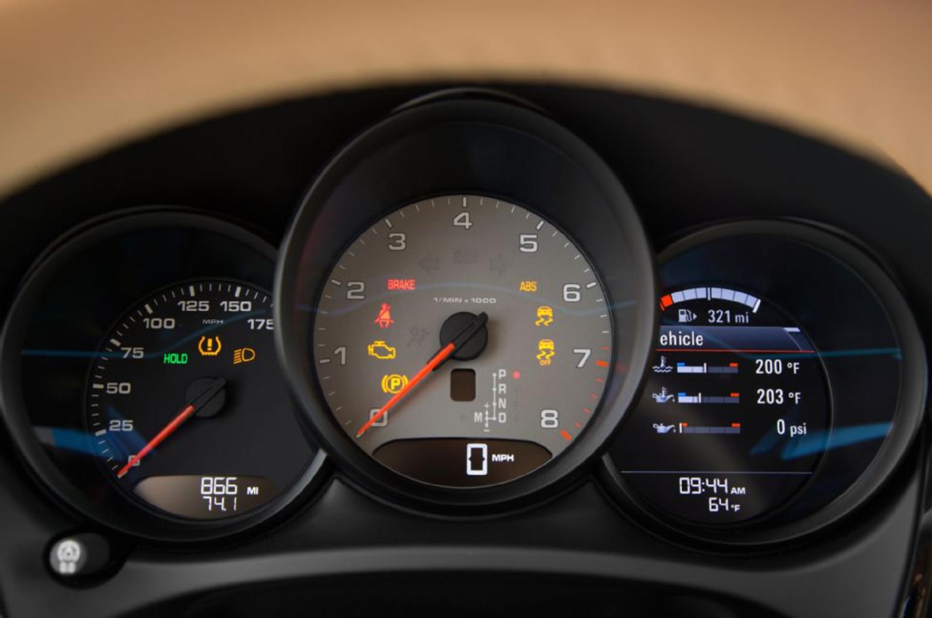 2015-porsche-macan-s-instrument-cluster
