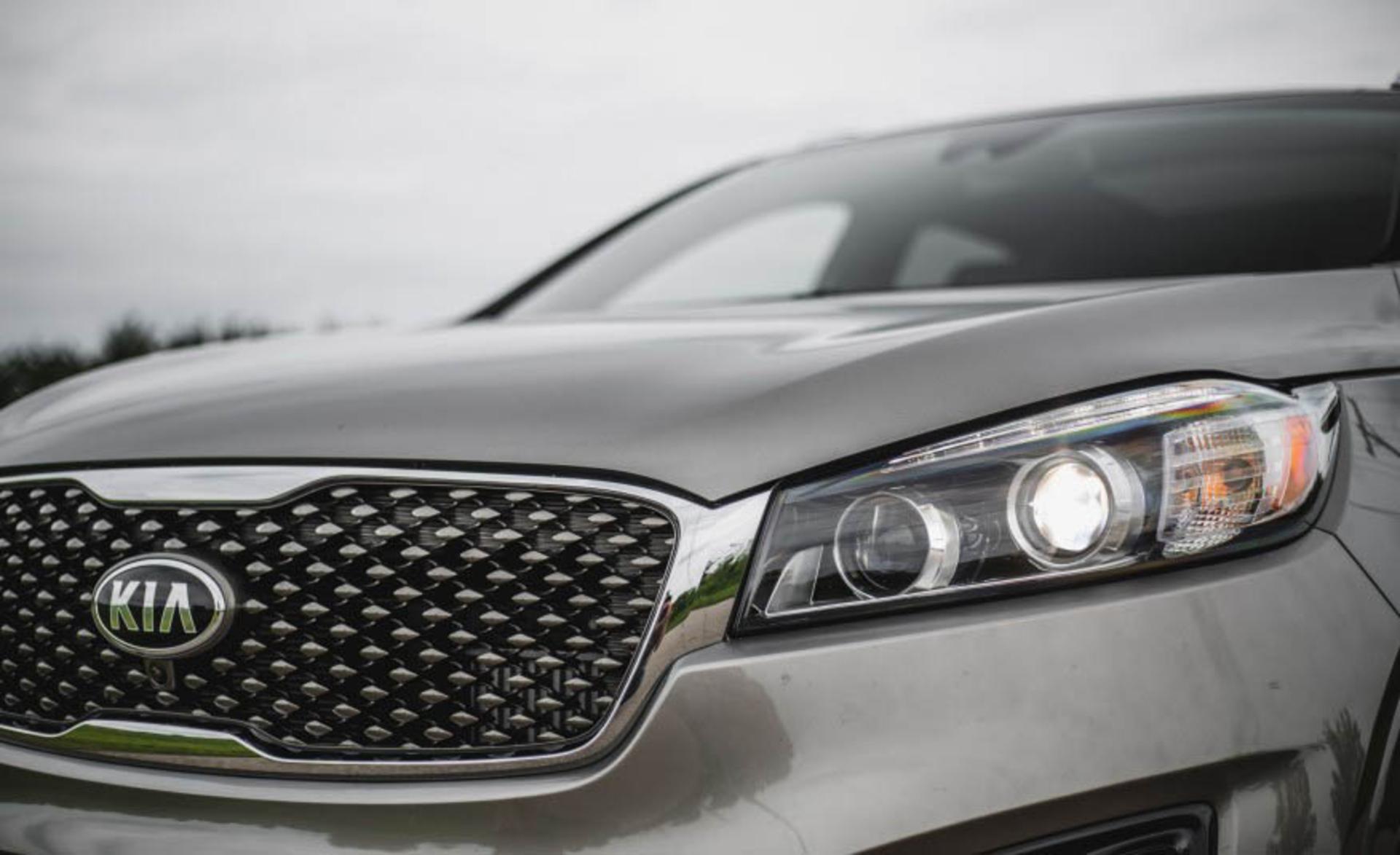2016-Kia-Sorento-SX-L-2.0T-AWD-124