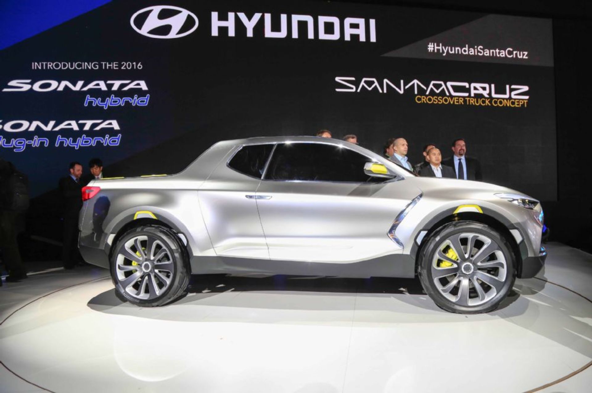 hyundai-santa-cruz-crossover-truck-concept-side-profile