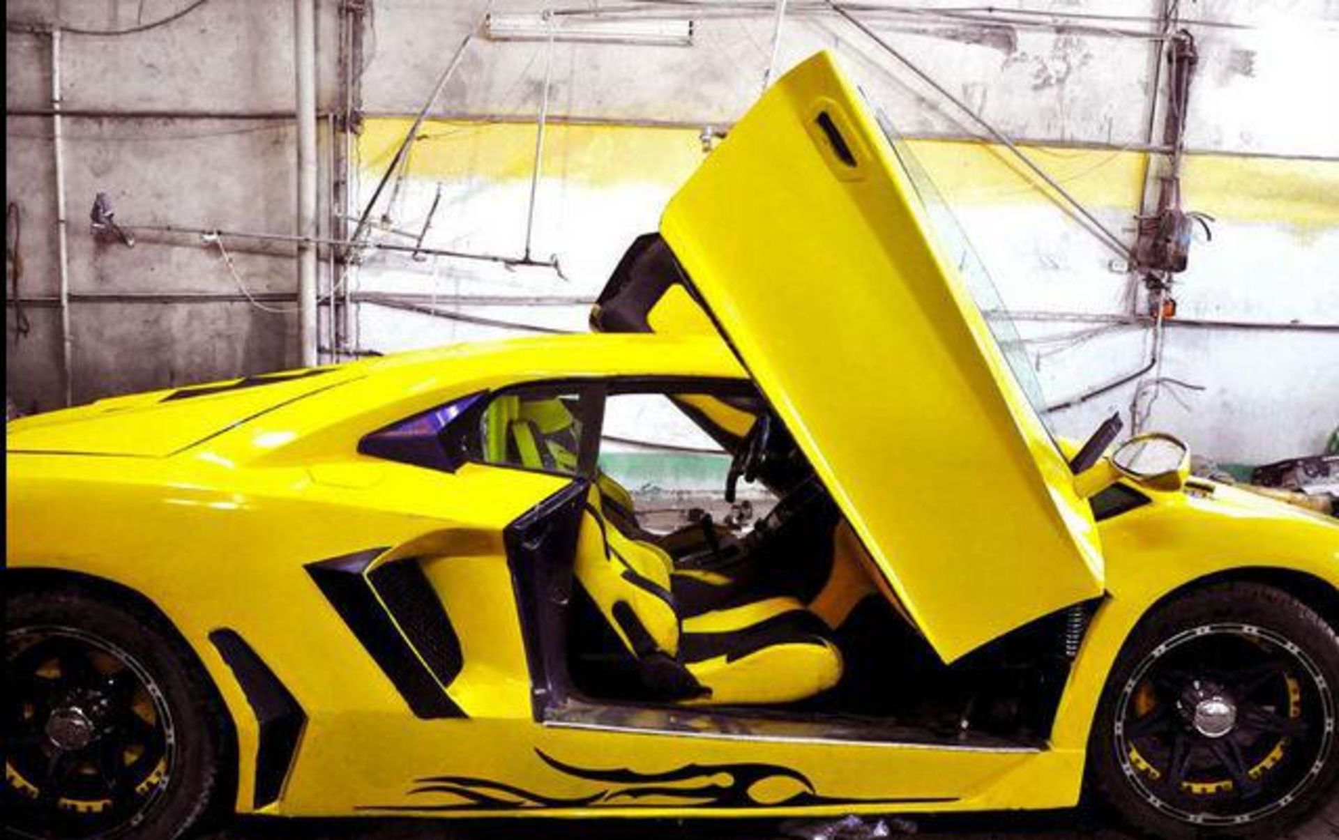 lamborghini_persian_gulf3