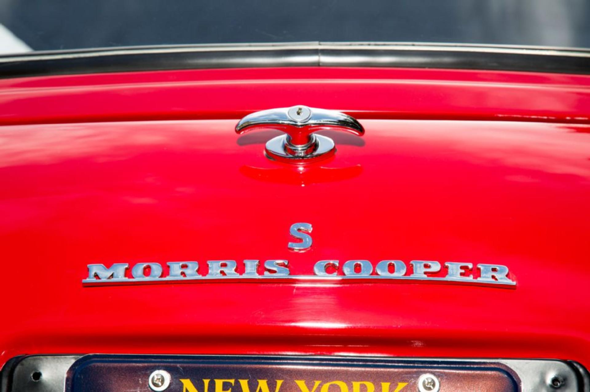 1967-1971-bmc-mini-cooper-s-badge-02