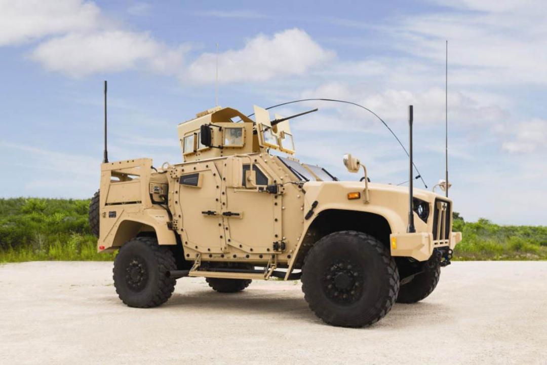 oshkosh-jltv-001