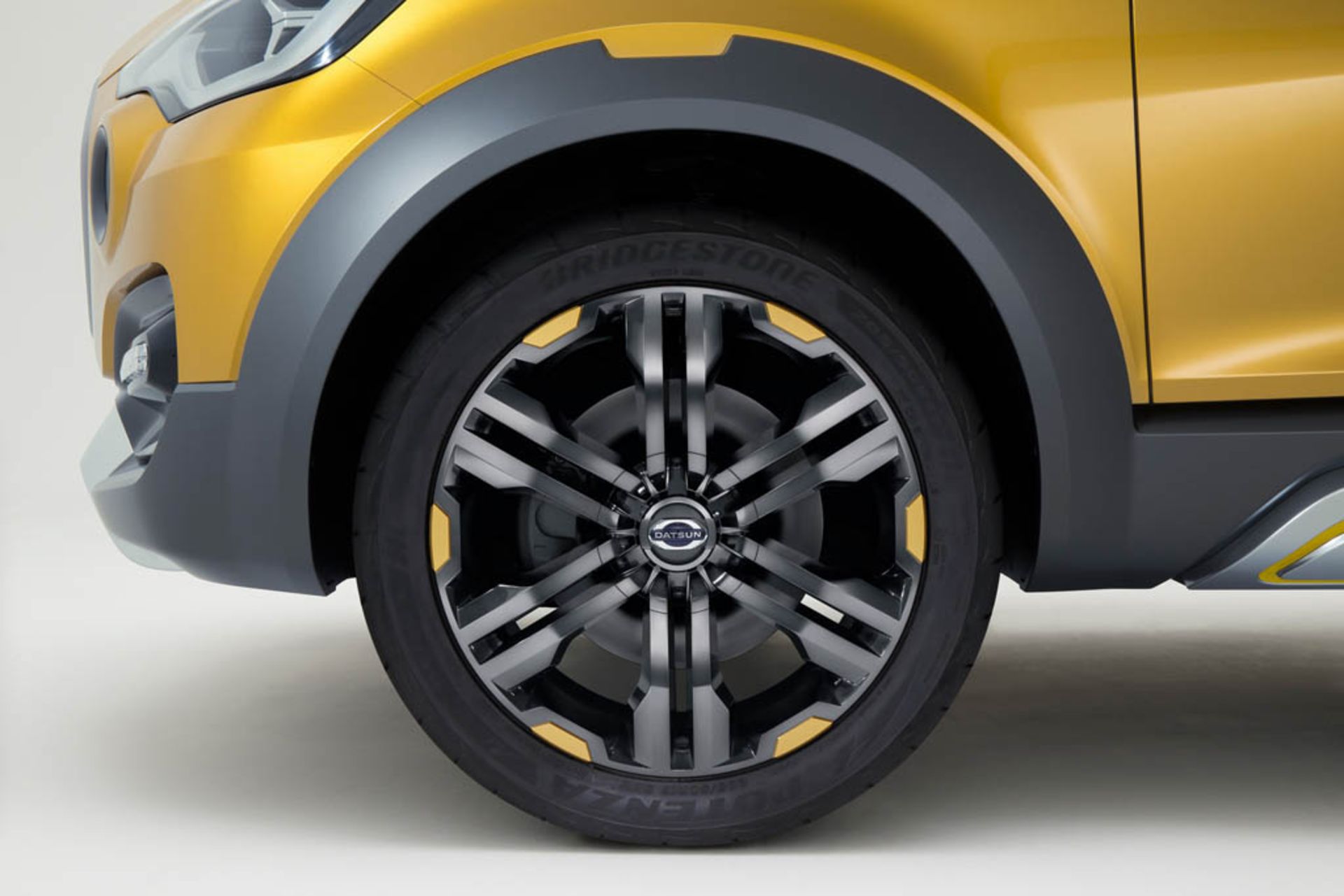 Datsun-GO-cross-Concept-18