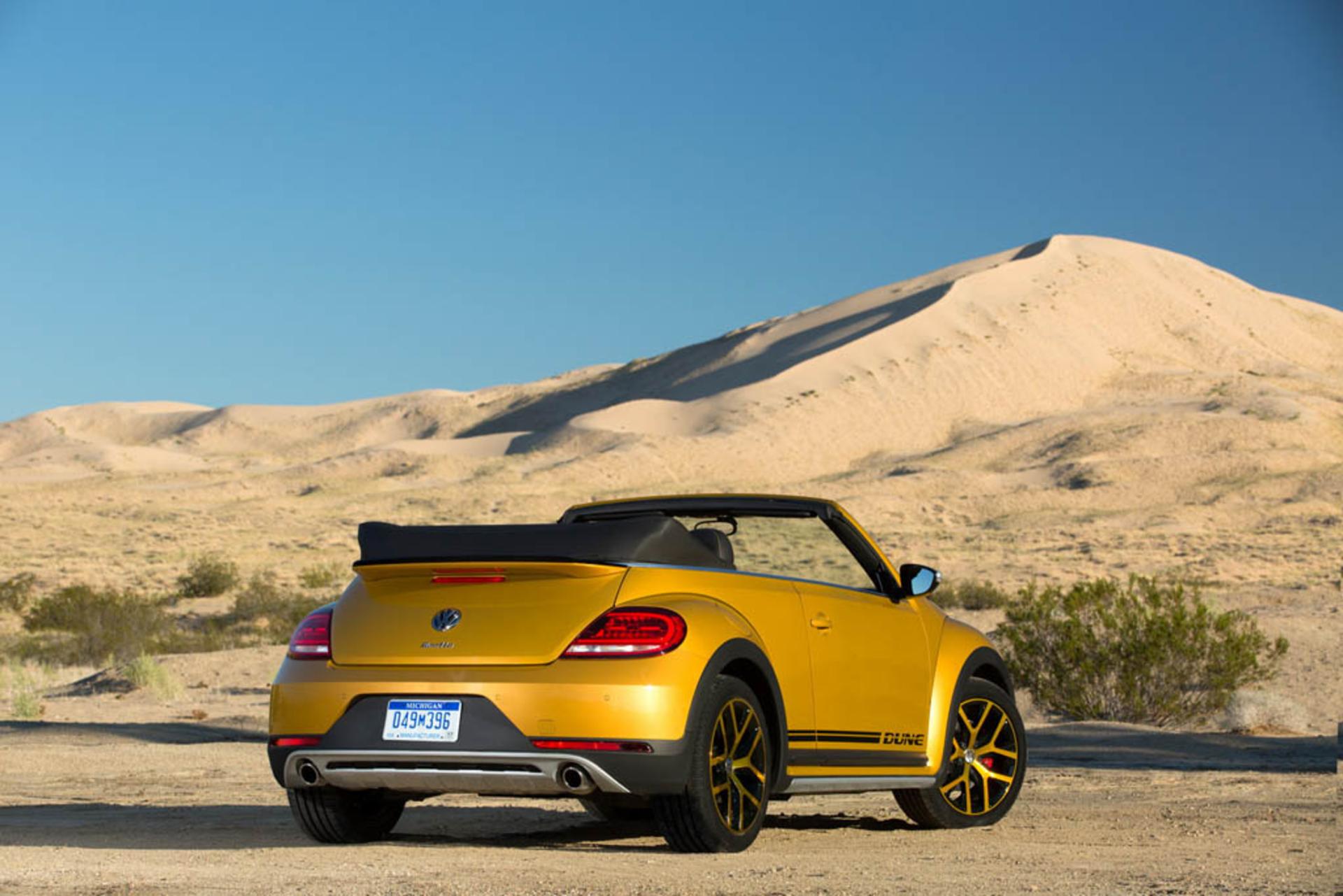 2016 VW Beetle Dune 11