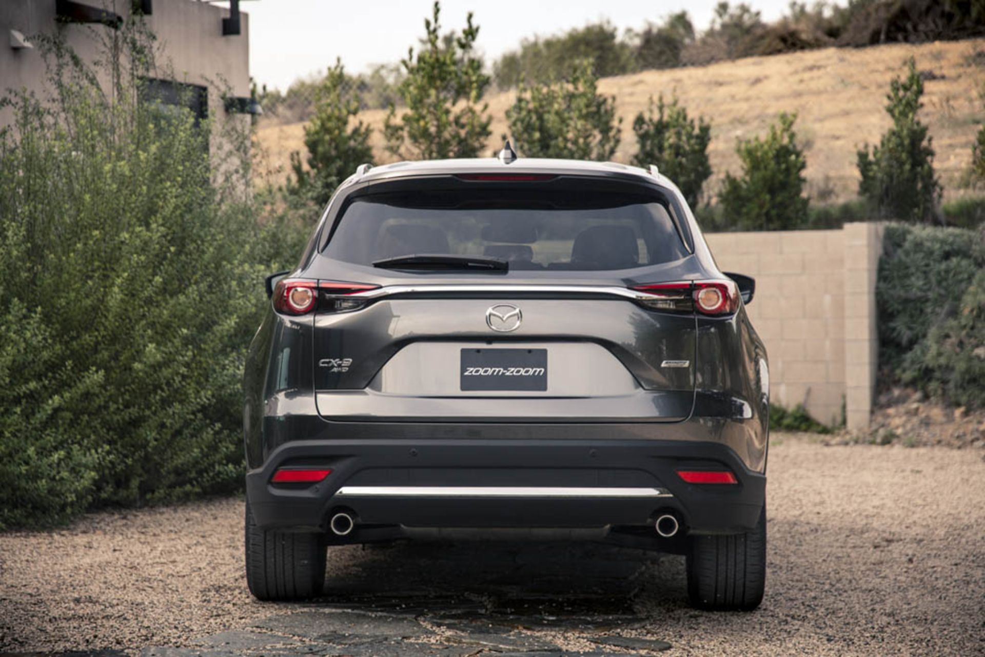 2017 Mazda CX-9 01
