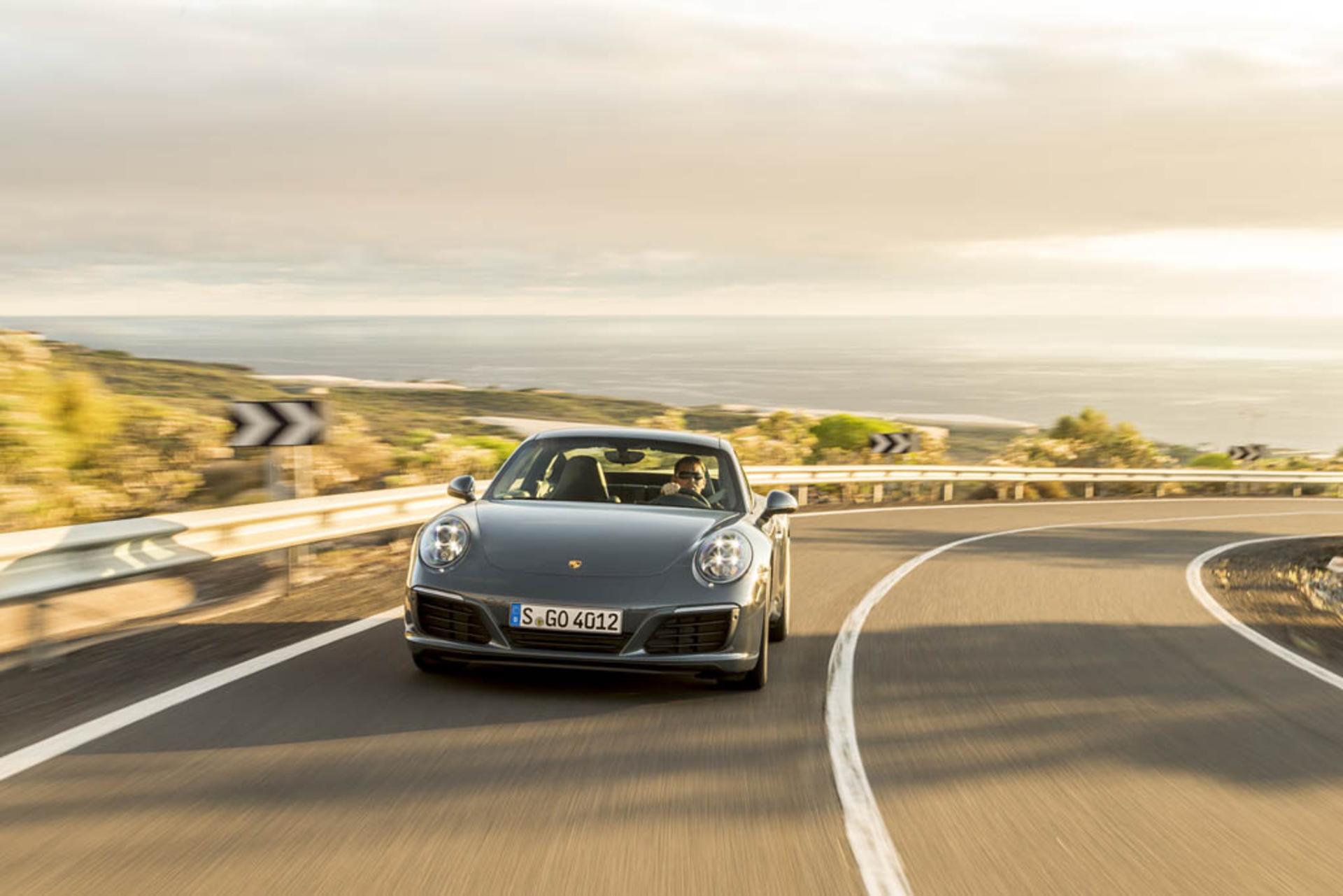 2017-Porsche-911-Carrera-Coupe-front-end-in-motion-04