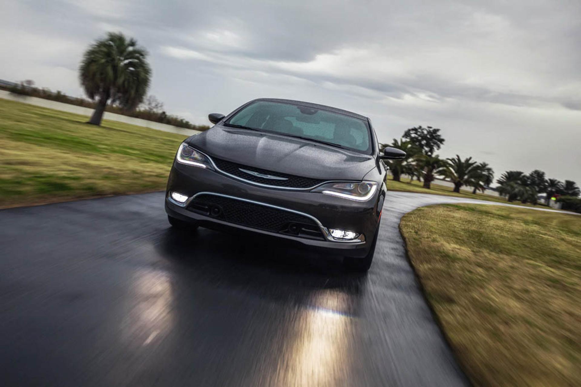 2015 Chrysler 200C
