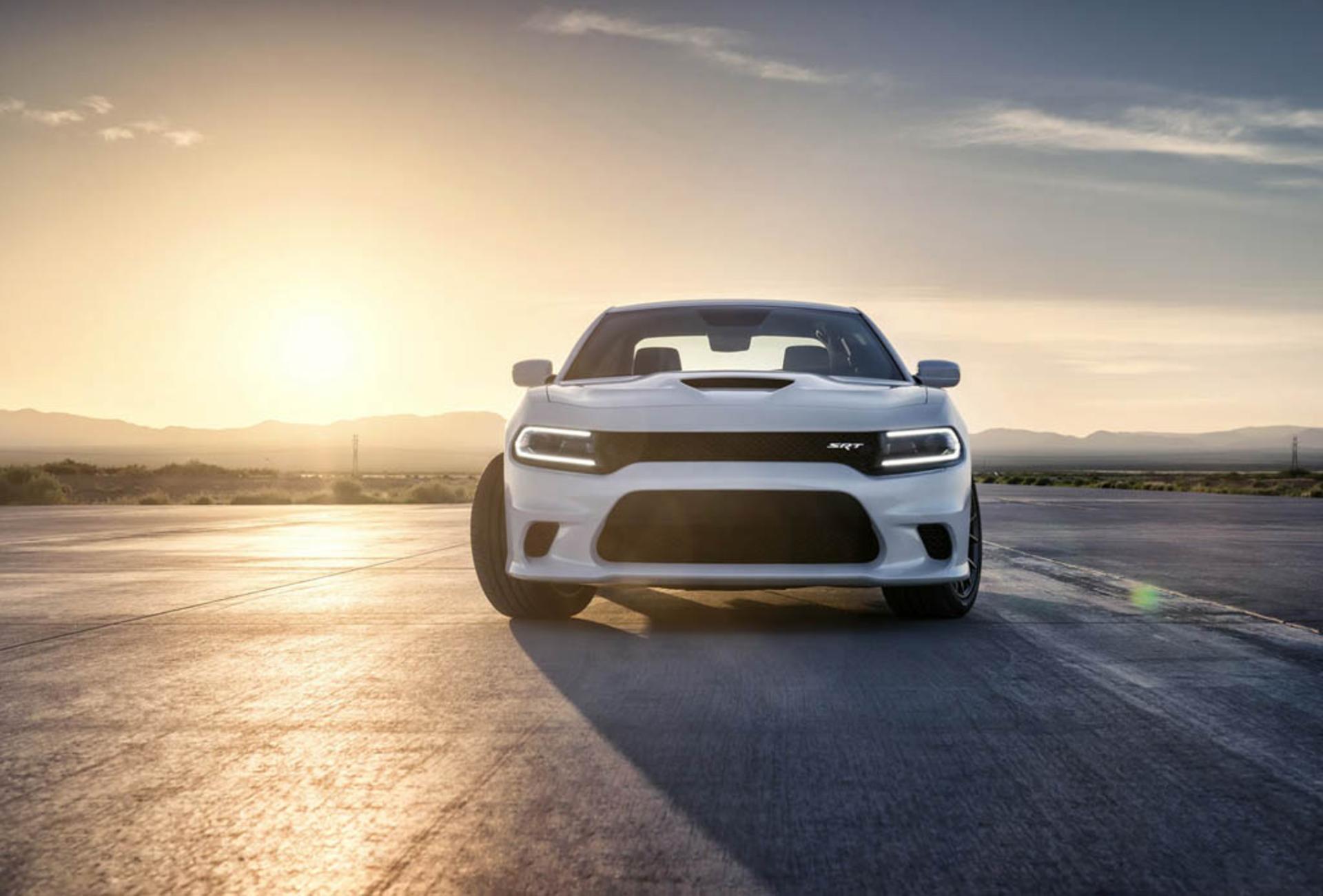 2015-Dodge-Charger-Hellcat-SRT-36