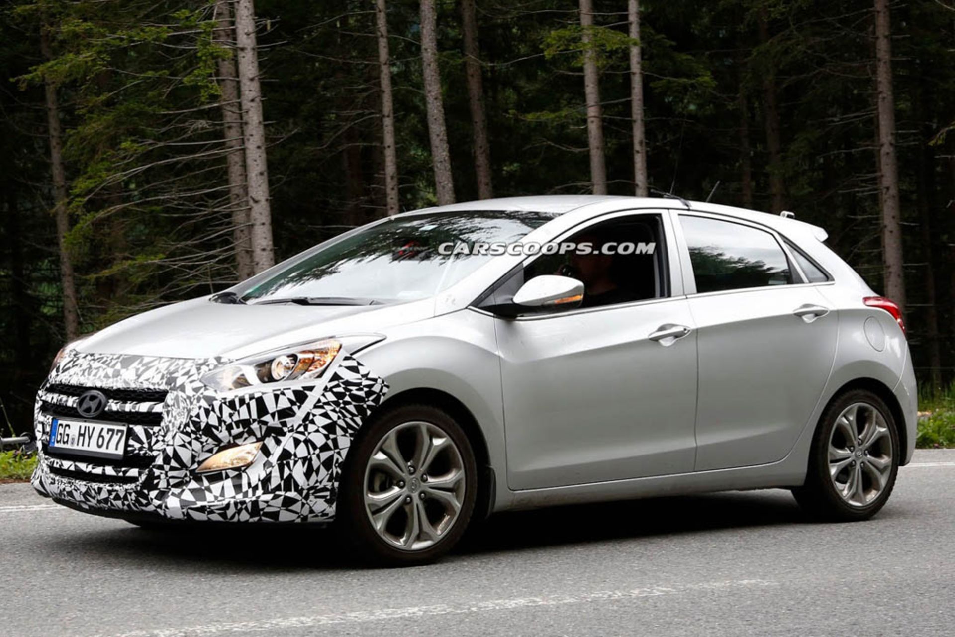 2015-Hyundai-i30-Hatch-FL4[3]