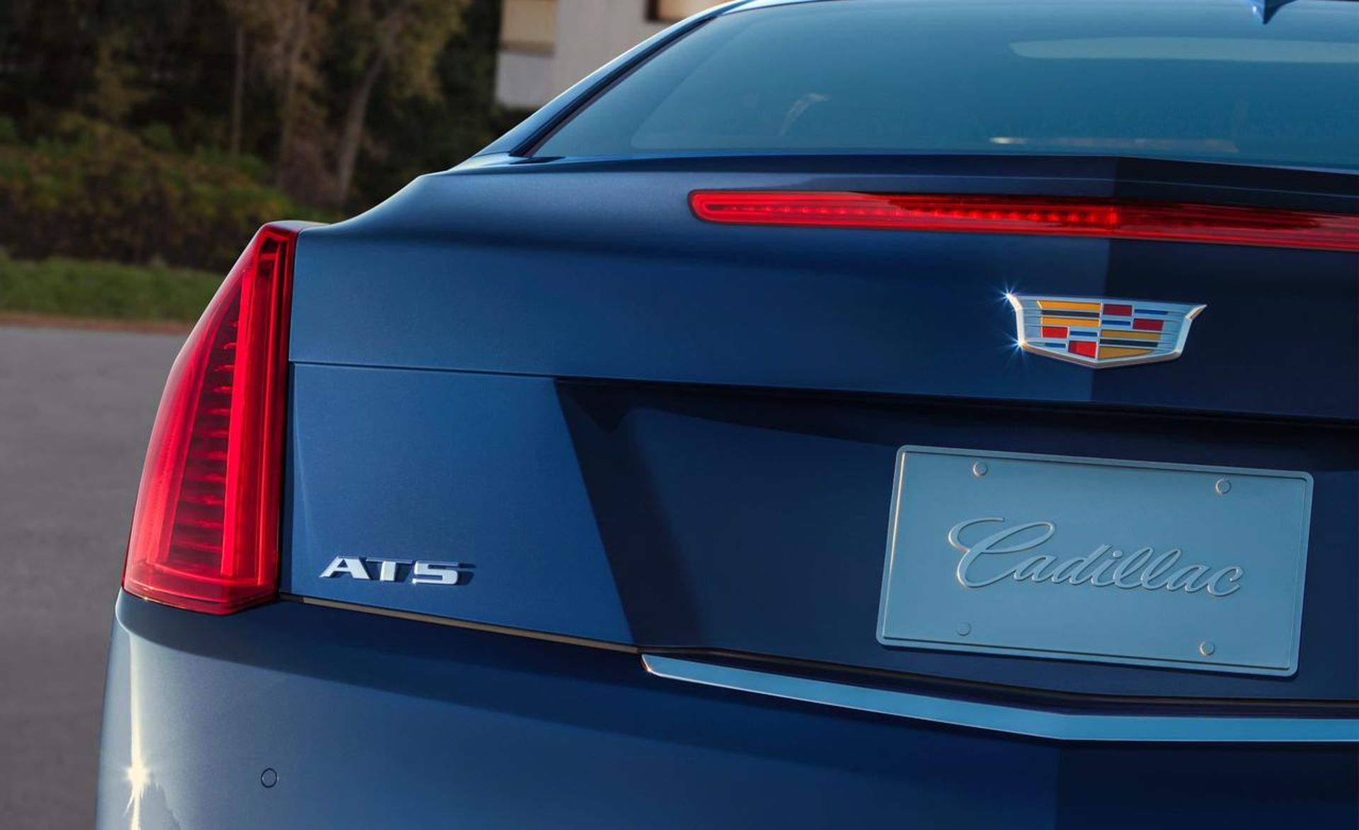 2015-cadillac-ats-coupe-rear