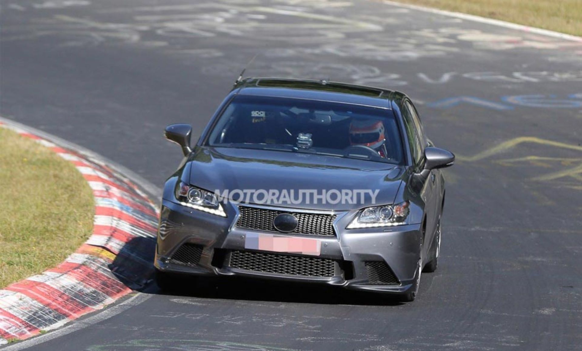 2015-lexus-gs-f-spy-shots_1