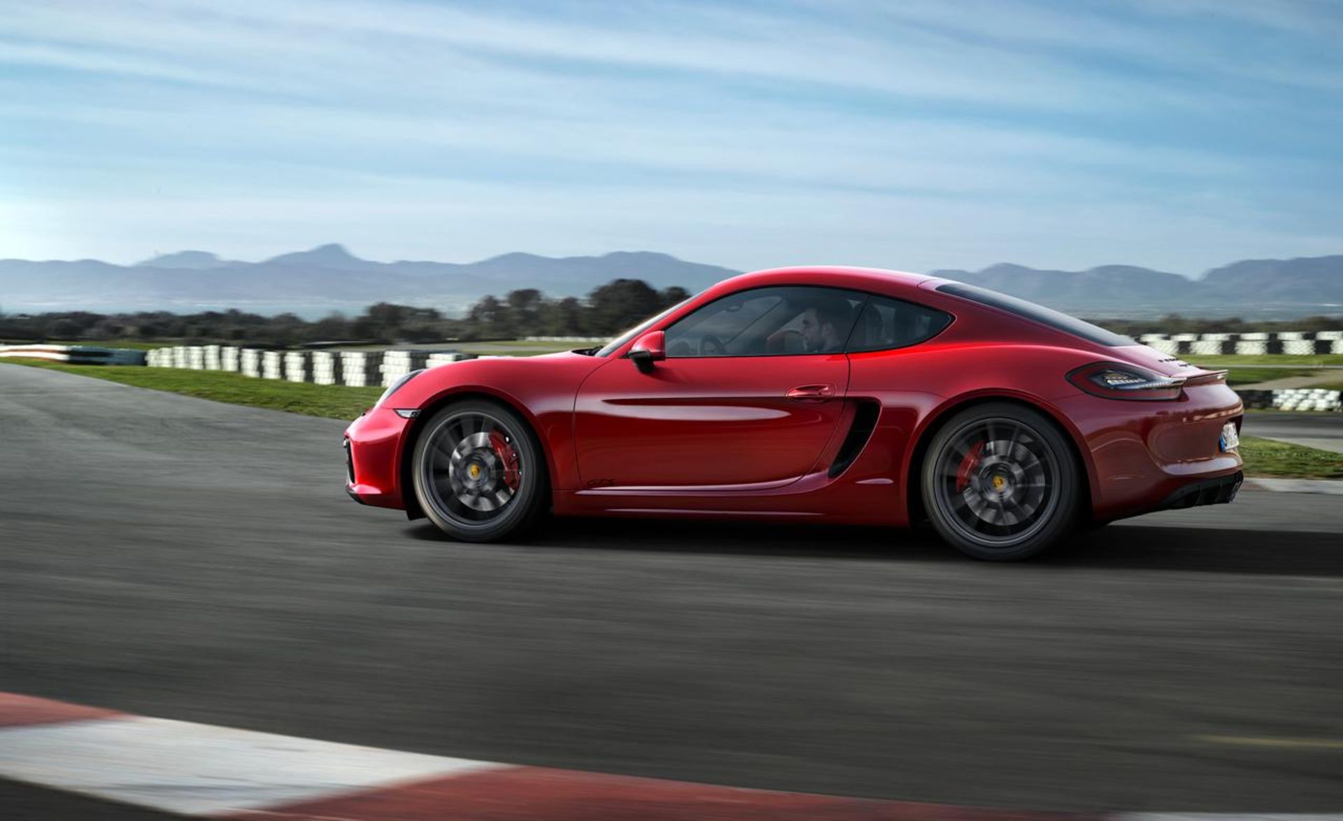 2015-porsche-cayman-gts-2
