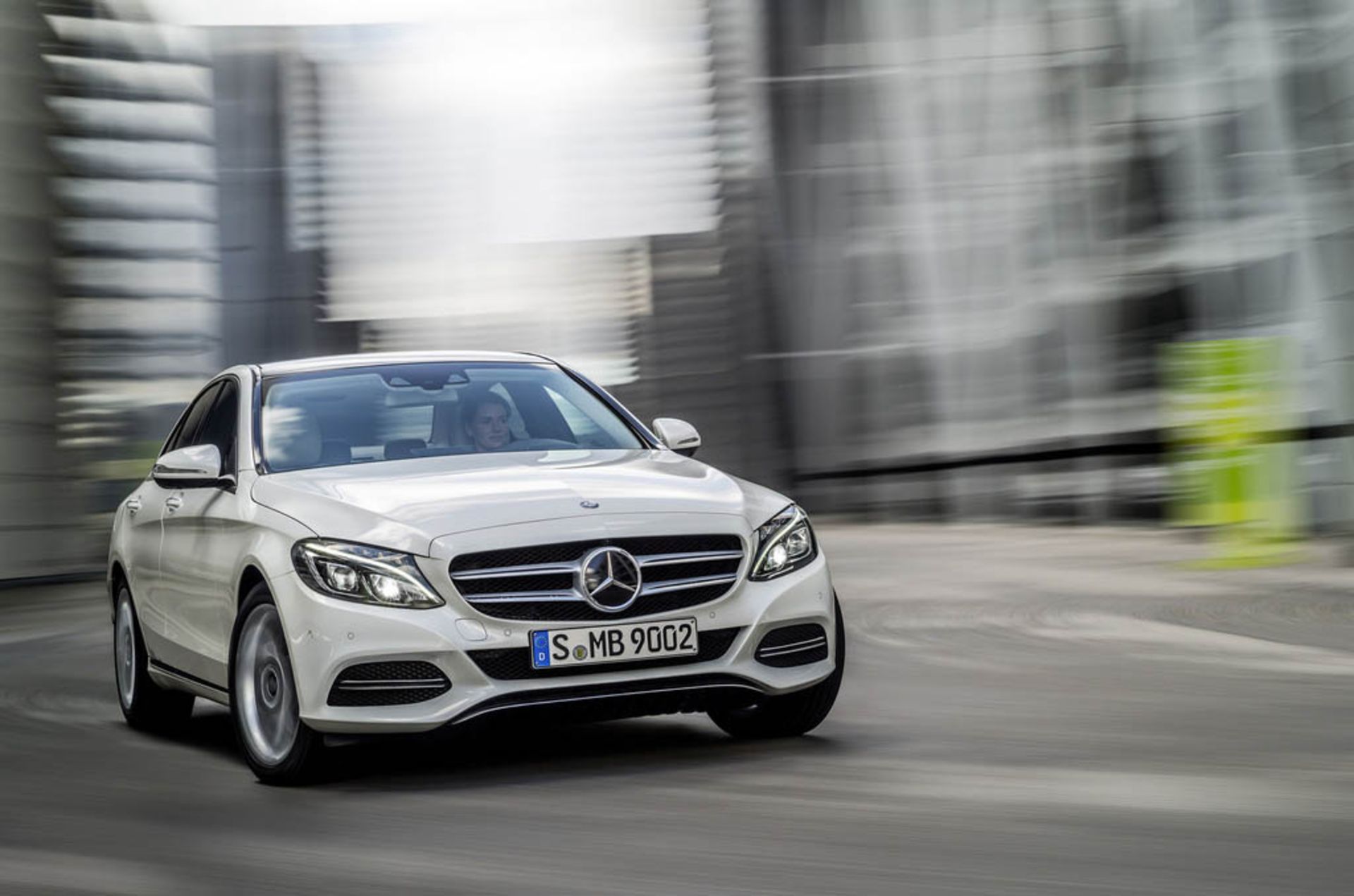 2015_mercedes-benz_c-class_20