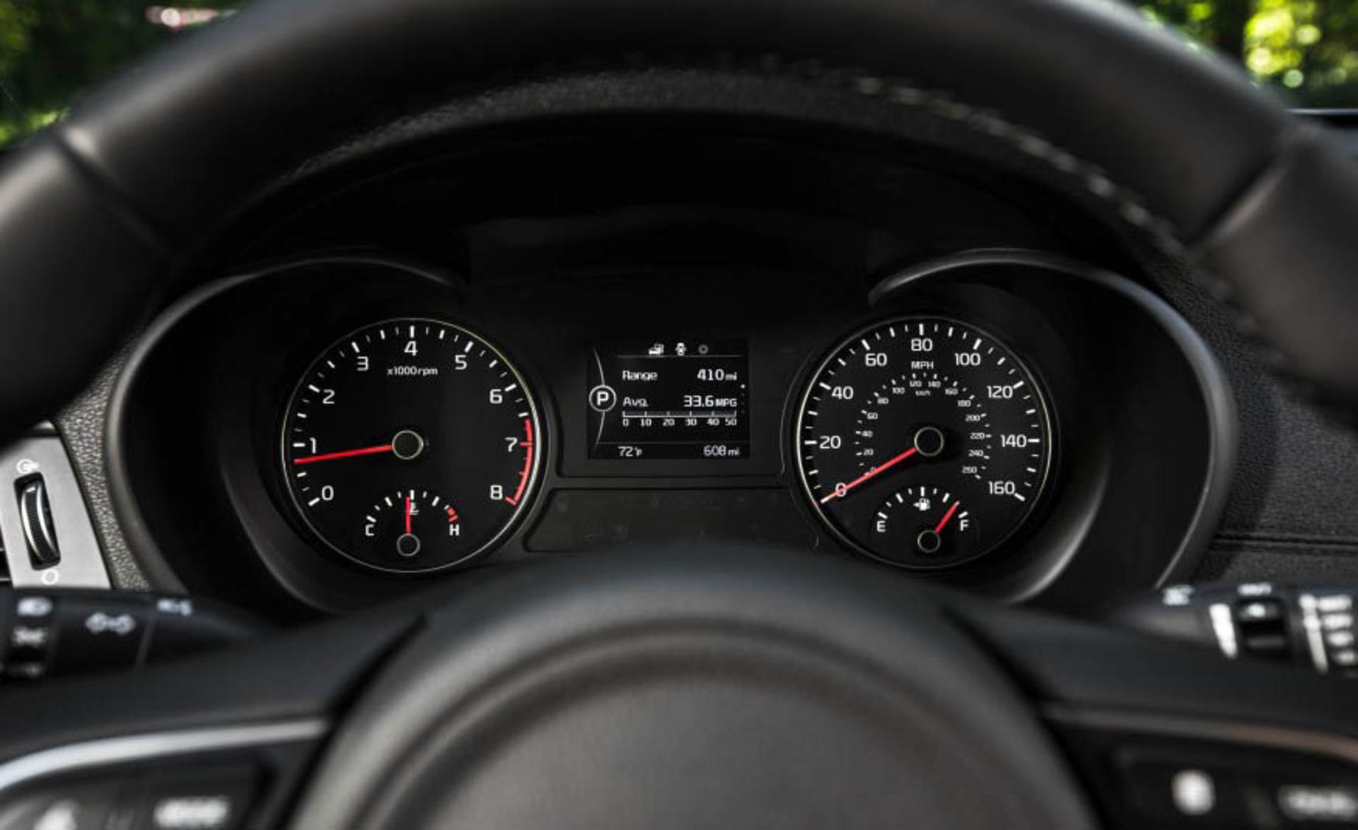 2016-Kia-Optima-LX-1.6T-122
