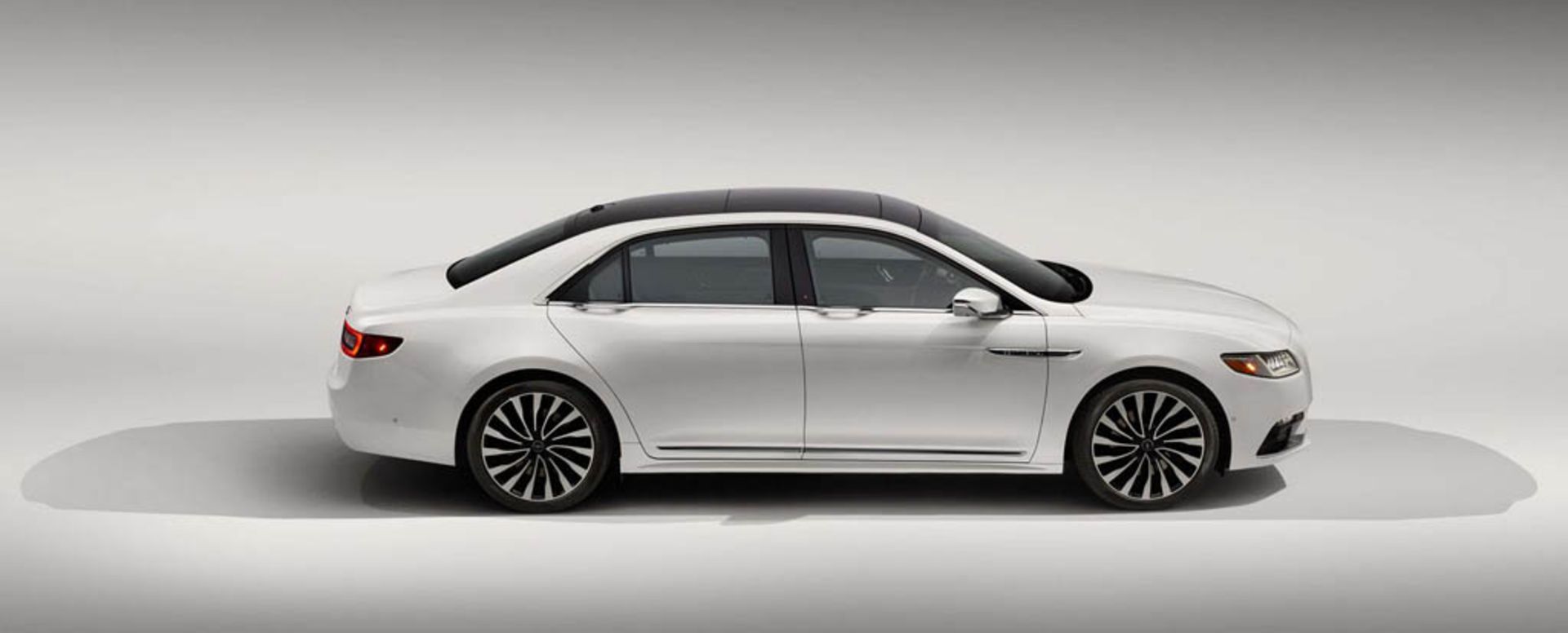 2017-lincoln-continental008-1