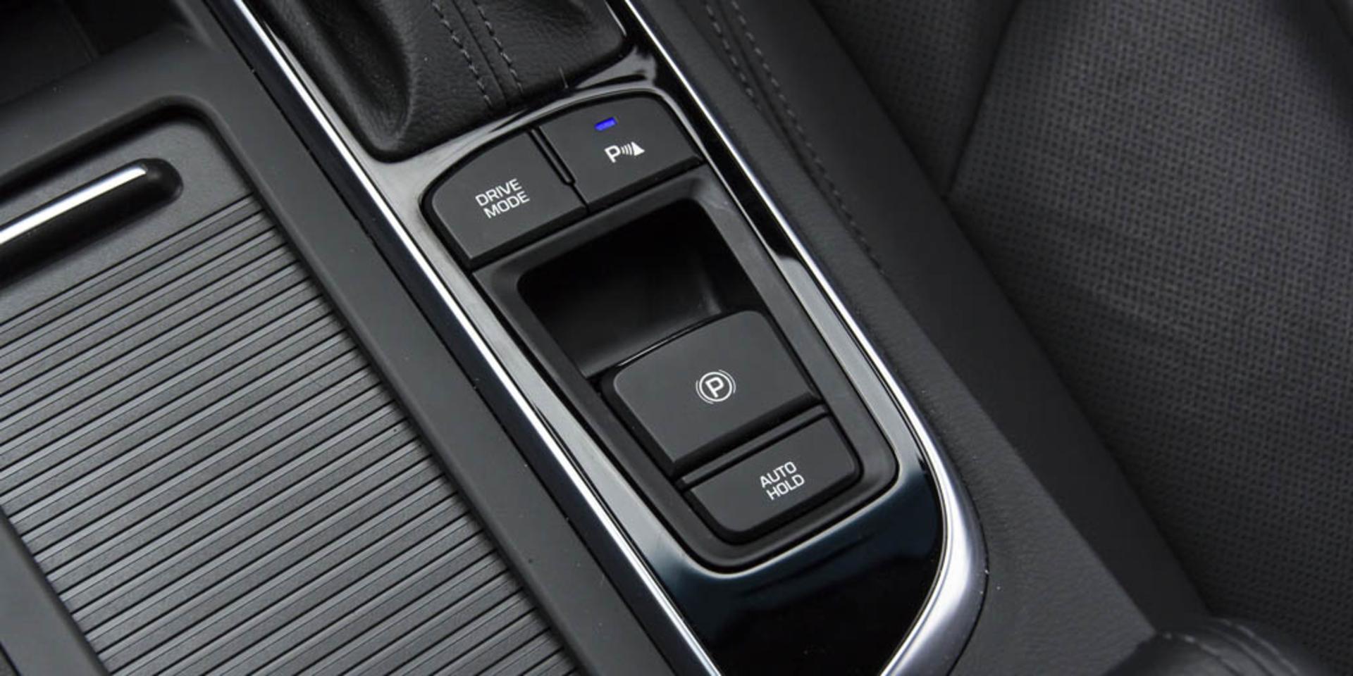 hyundai-sonata-premium-dec2015-32