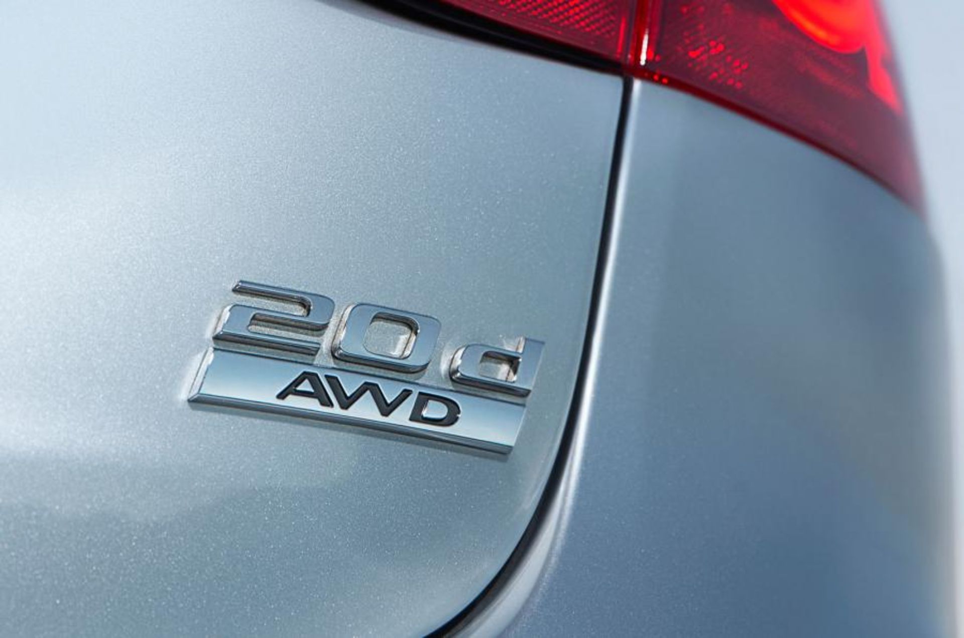 jag-xf-awd-2016-0270