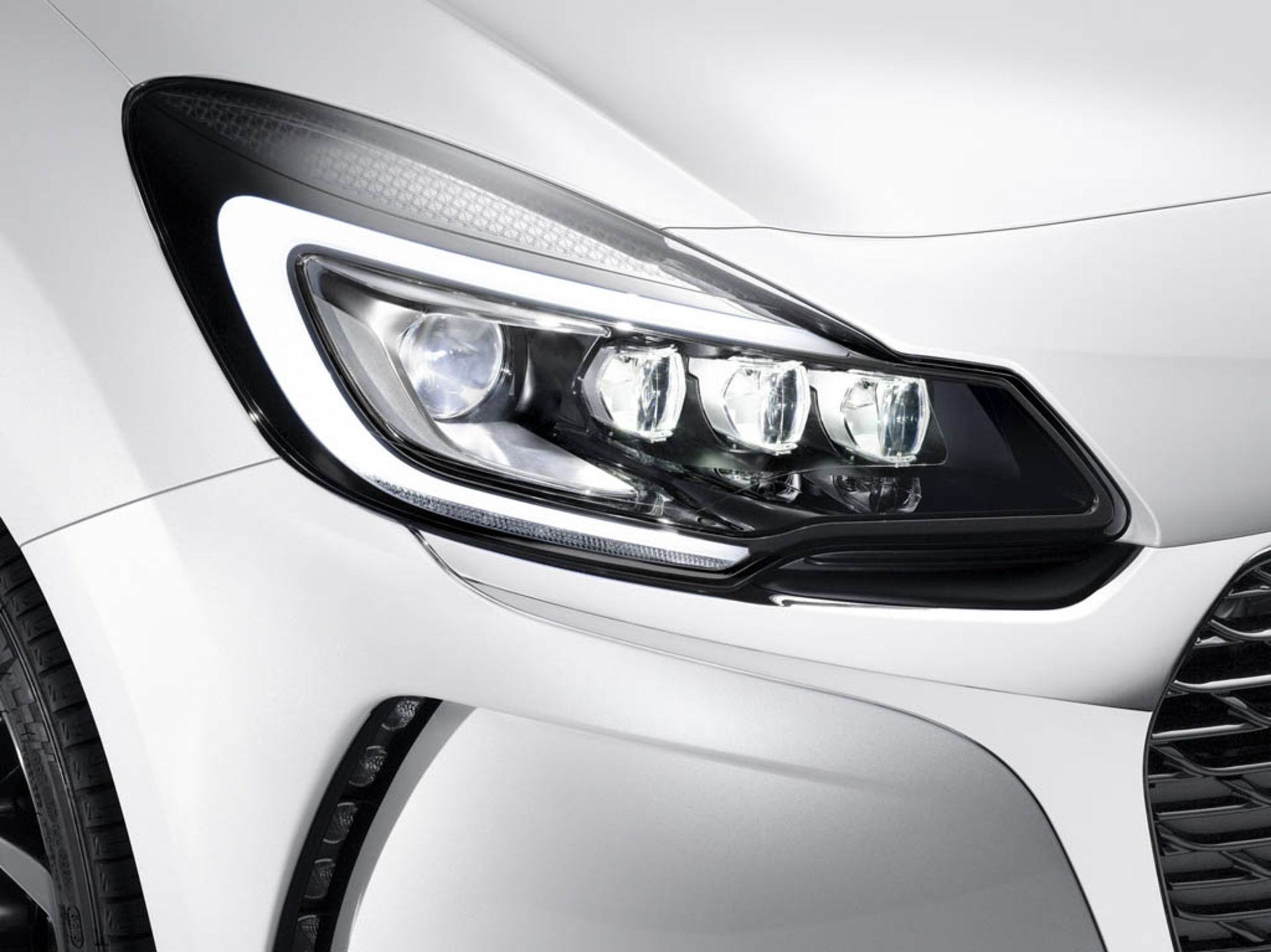 2016-DS3-11