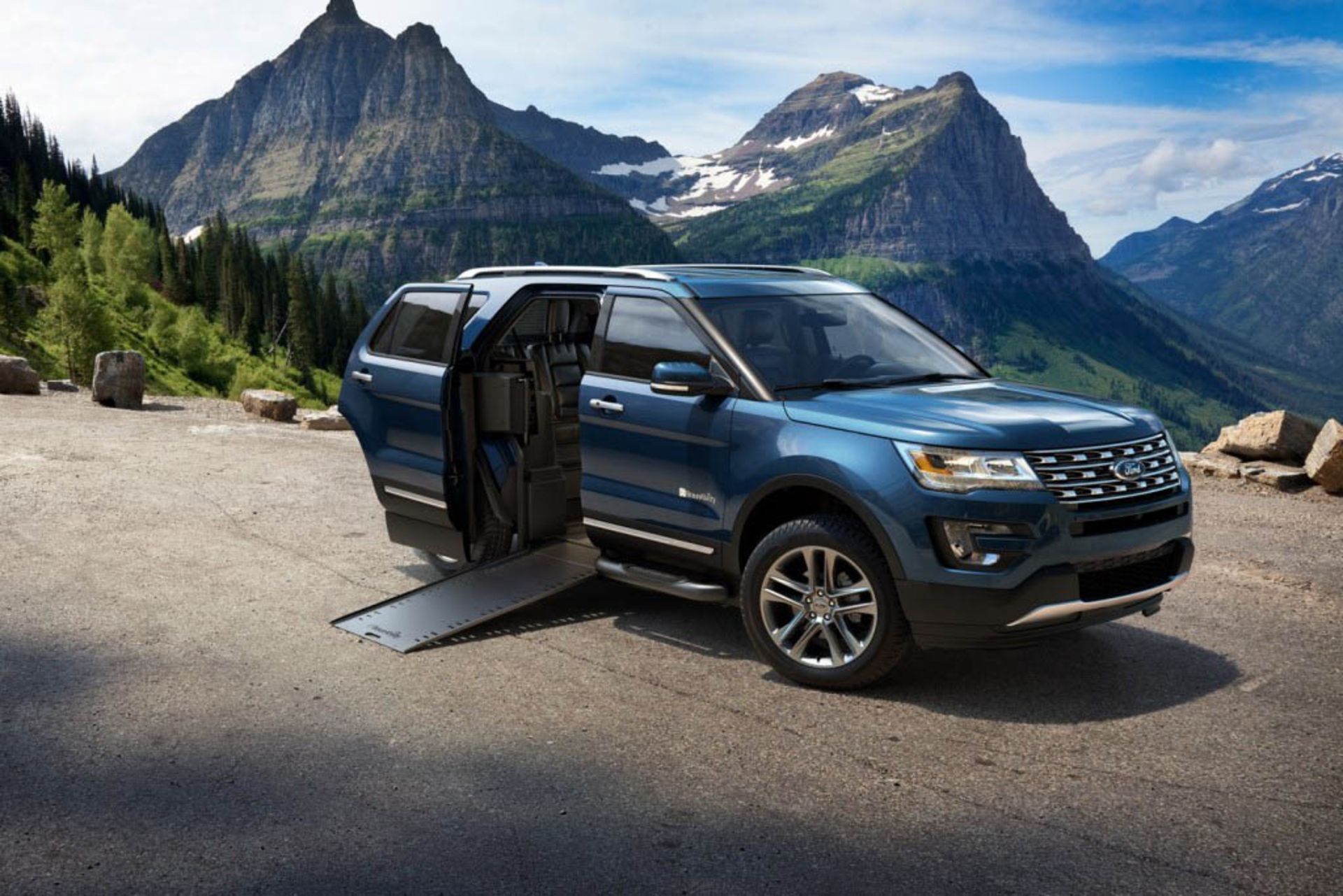 Ford Explorer BraunAbility