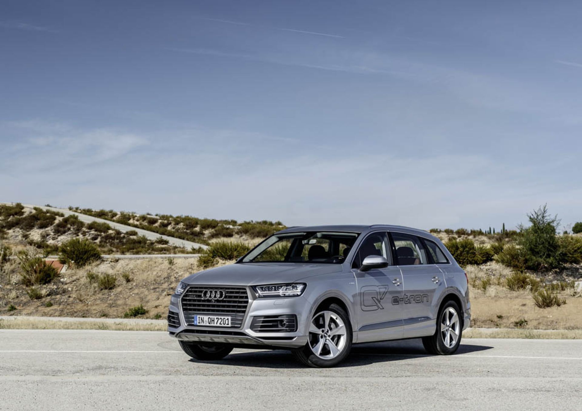 audi-q7-e-tron-01