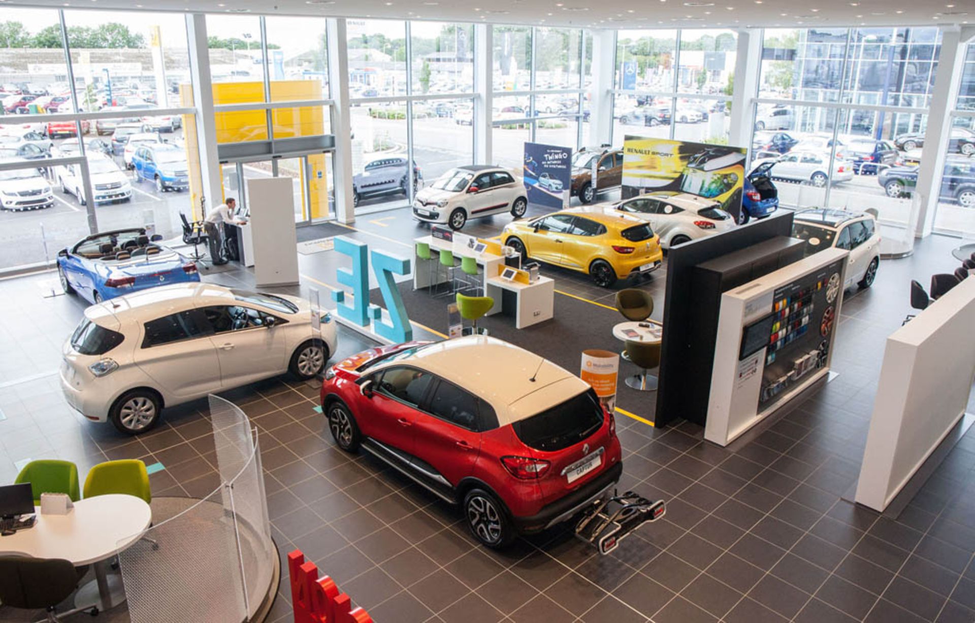 renault dealership