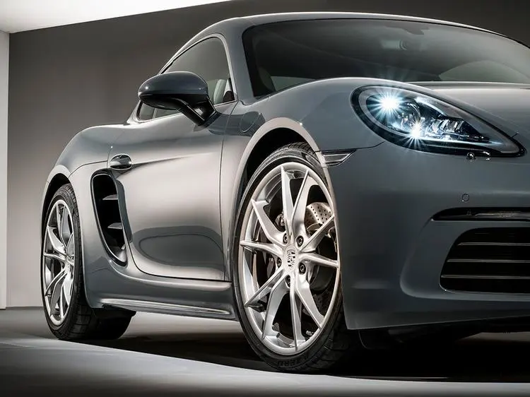 Porsche_718Cayman_03-L