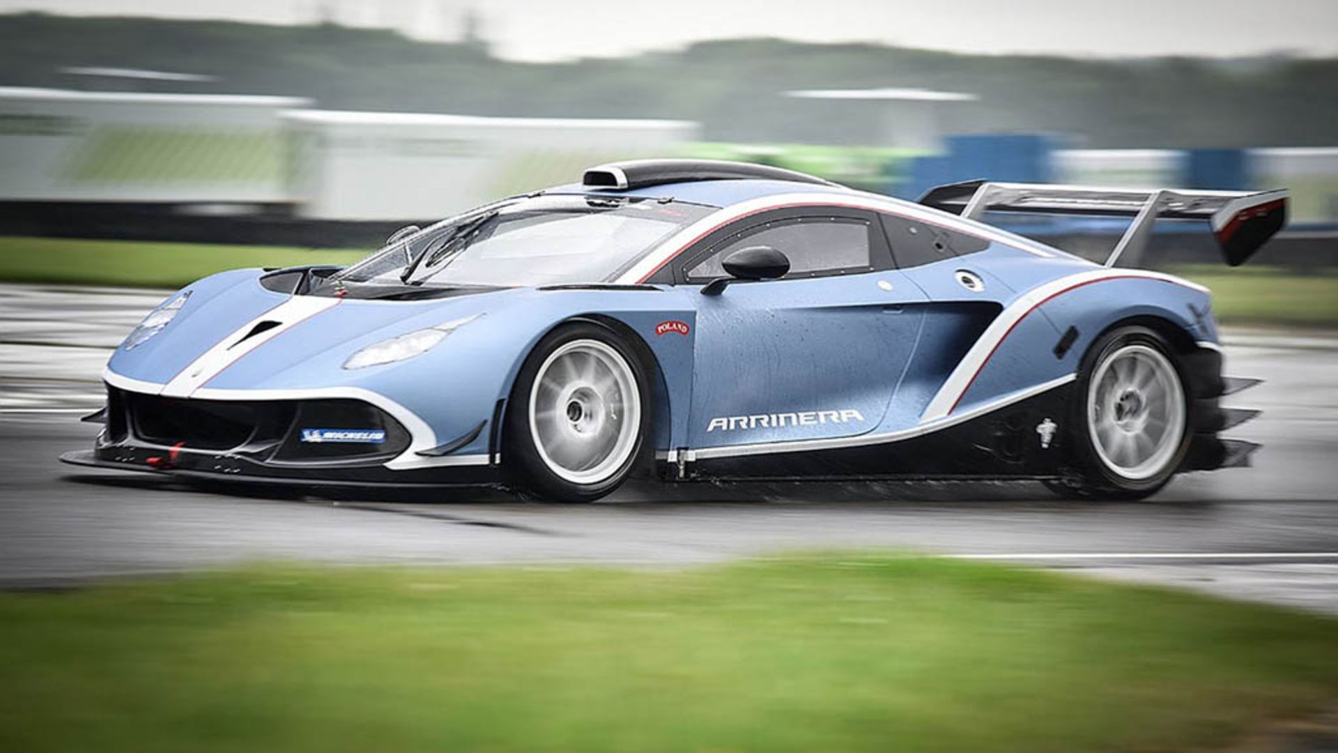 arrinera-hussarya-gt-on-track-5