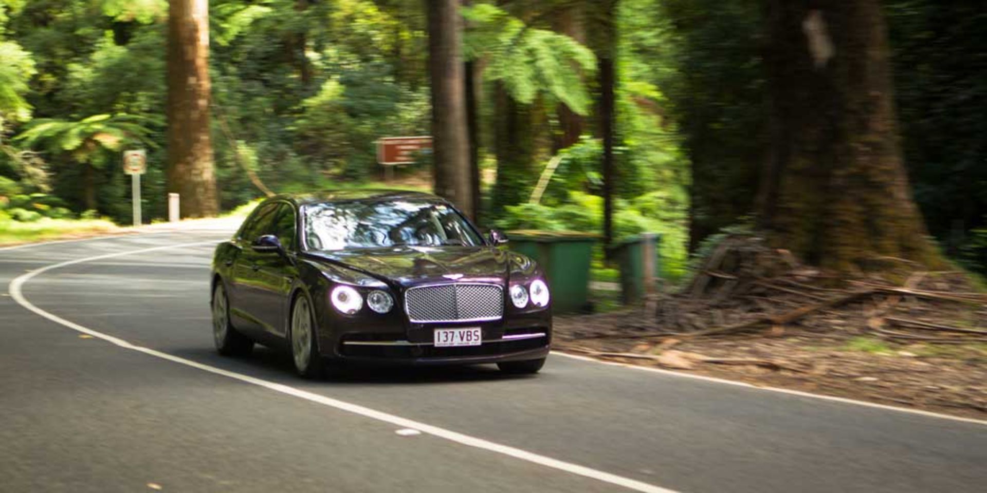 2015-bentley-v-mercedes-sup