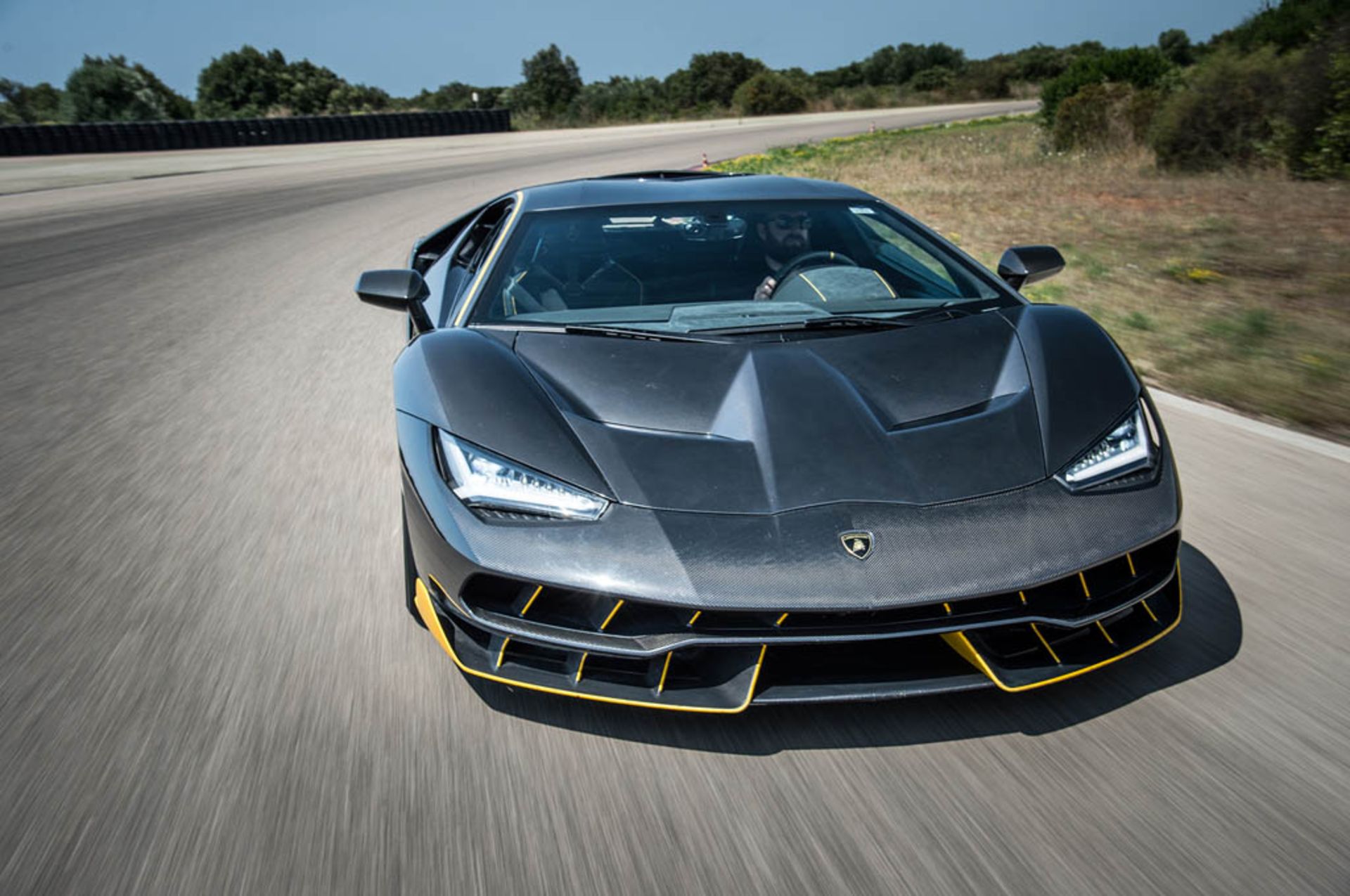 Lamborghini-Centenario-LP-770-4-Jonny-Lieberman-drive-06