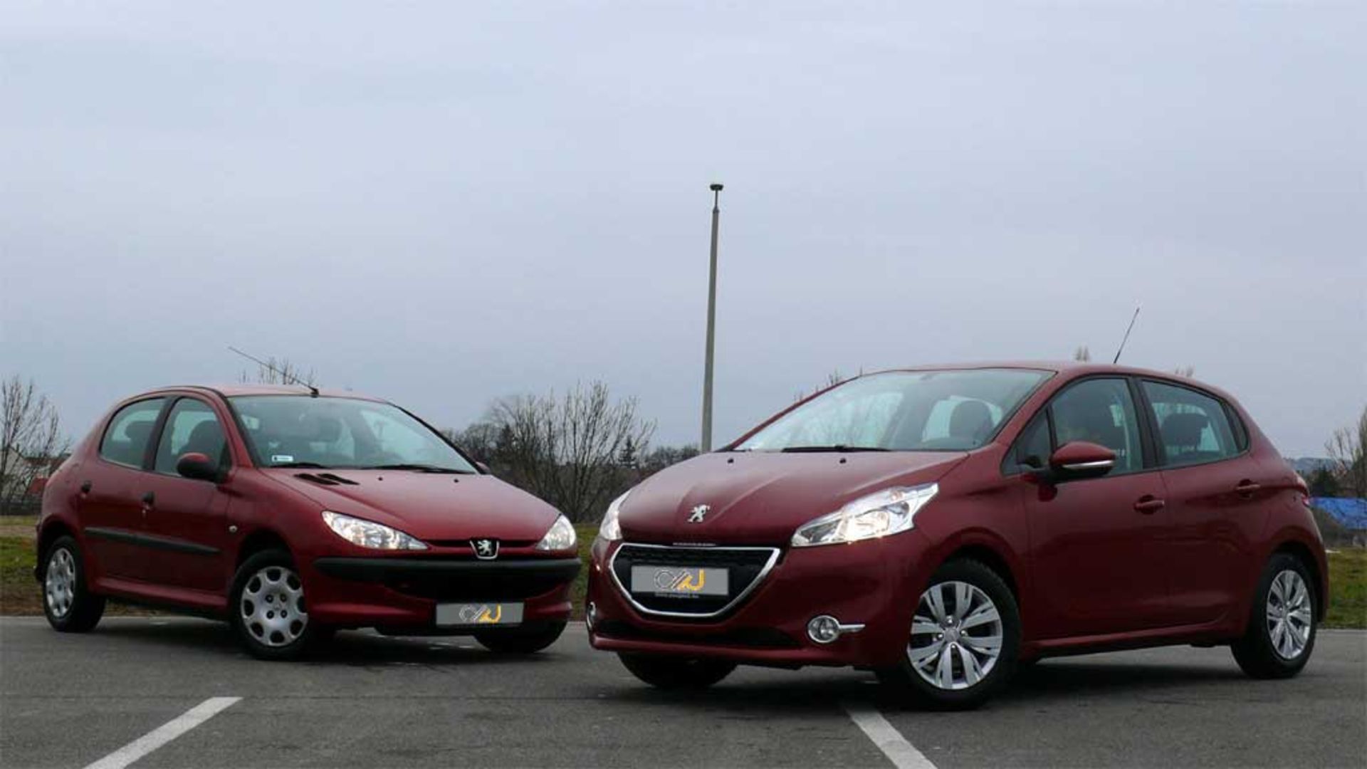 v_peugeot_208_3