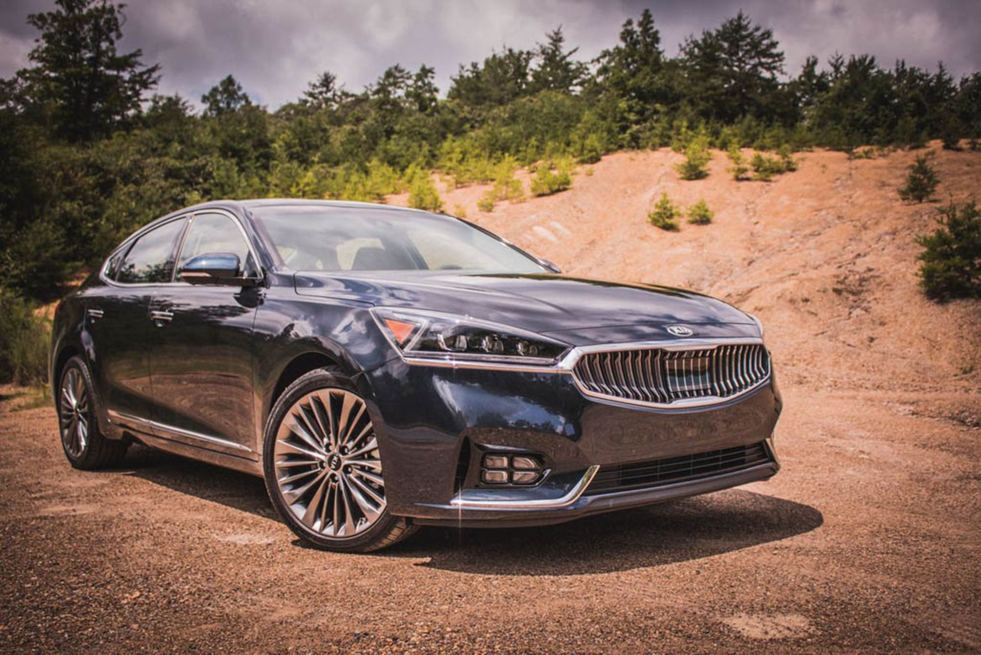 2017-kia-cadenza-7