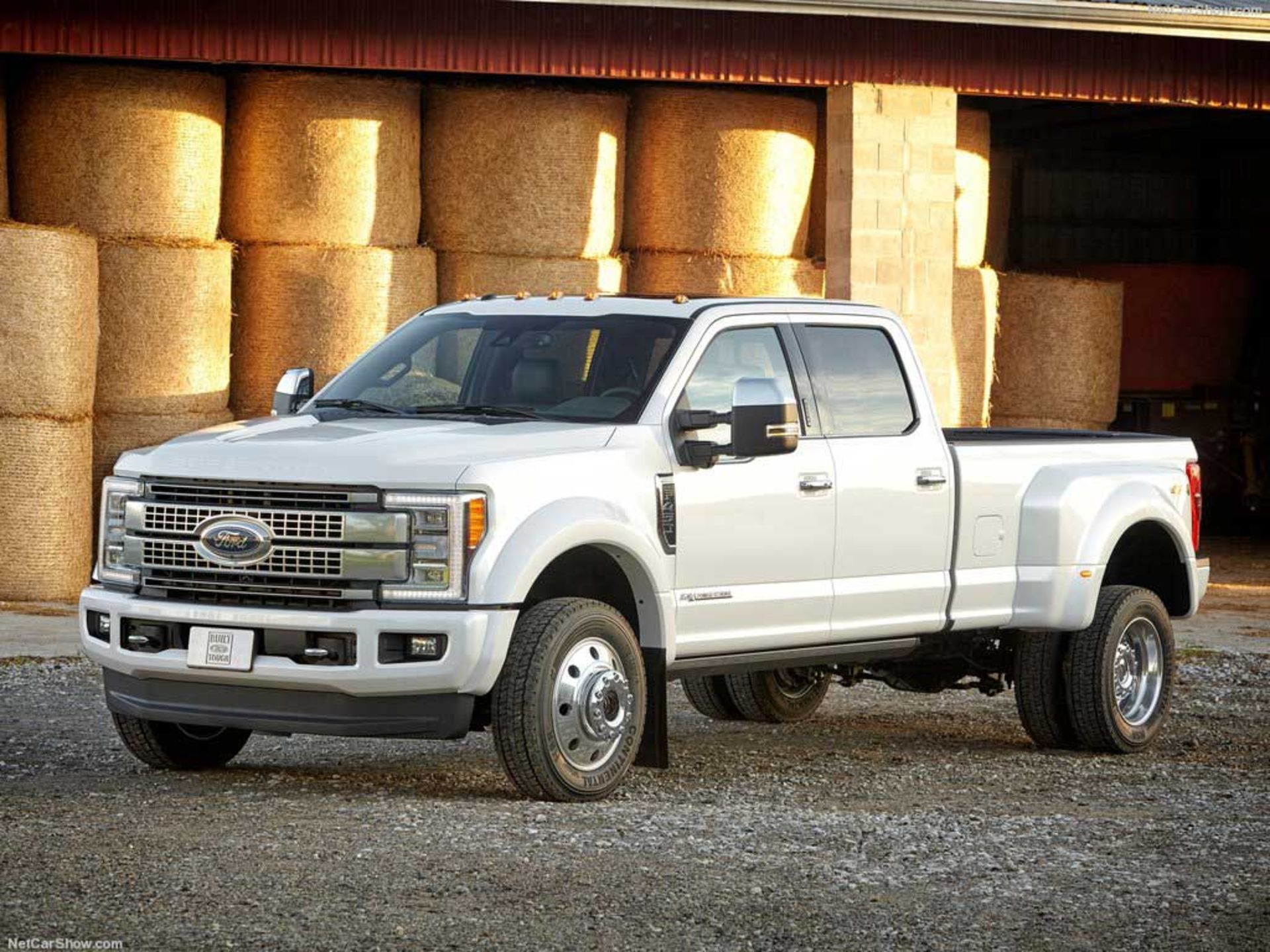 Ford-F-Series_Super_Duty-4