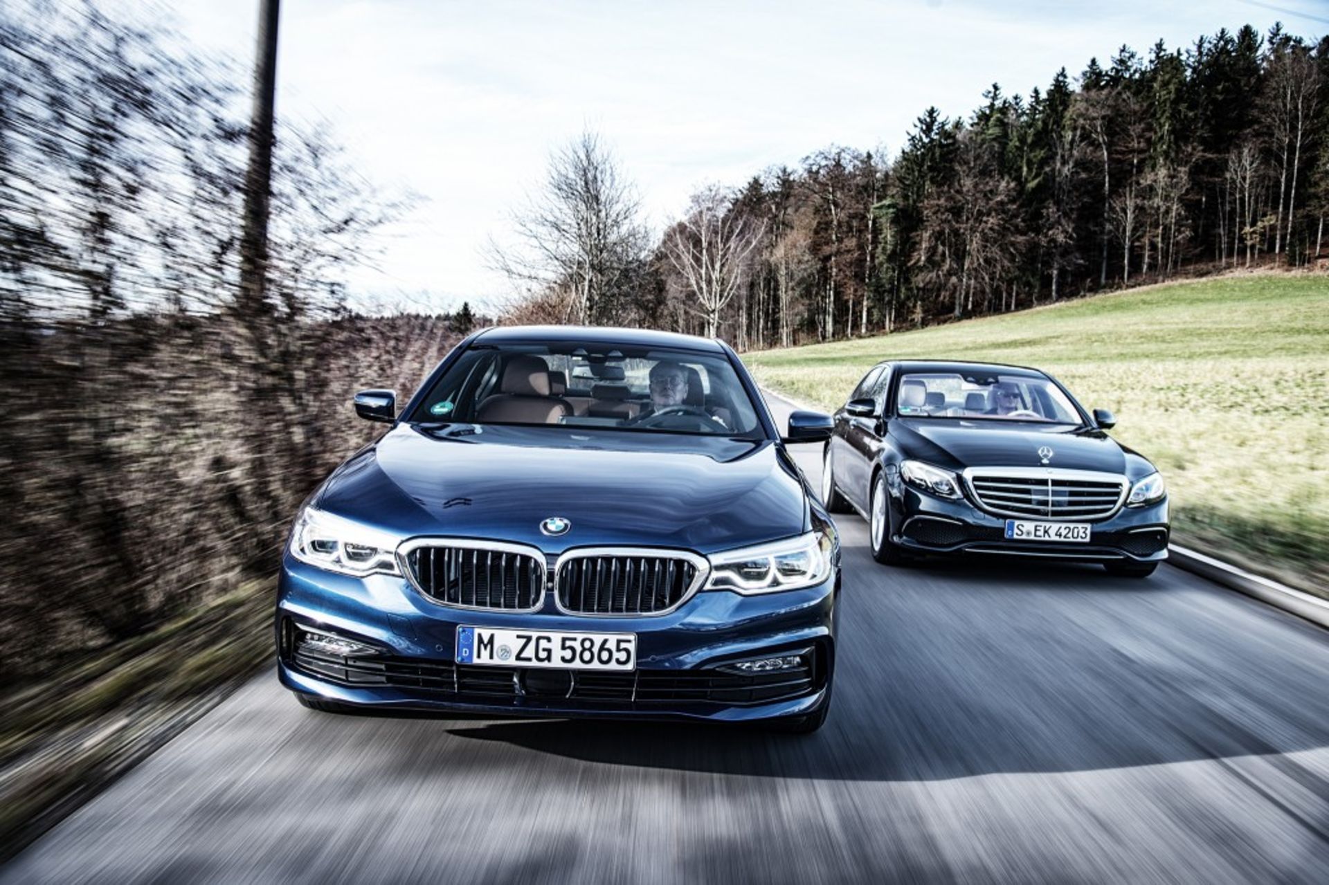 2017-bmw-530d-xdrive-vs-2017-mercedes-benz-e350d-04
