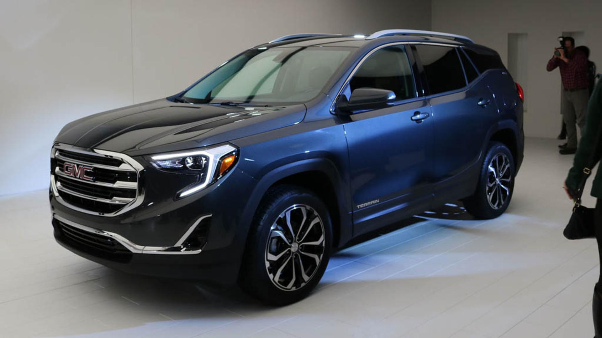 2018-gmc-terrain-detroit-2017-01