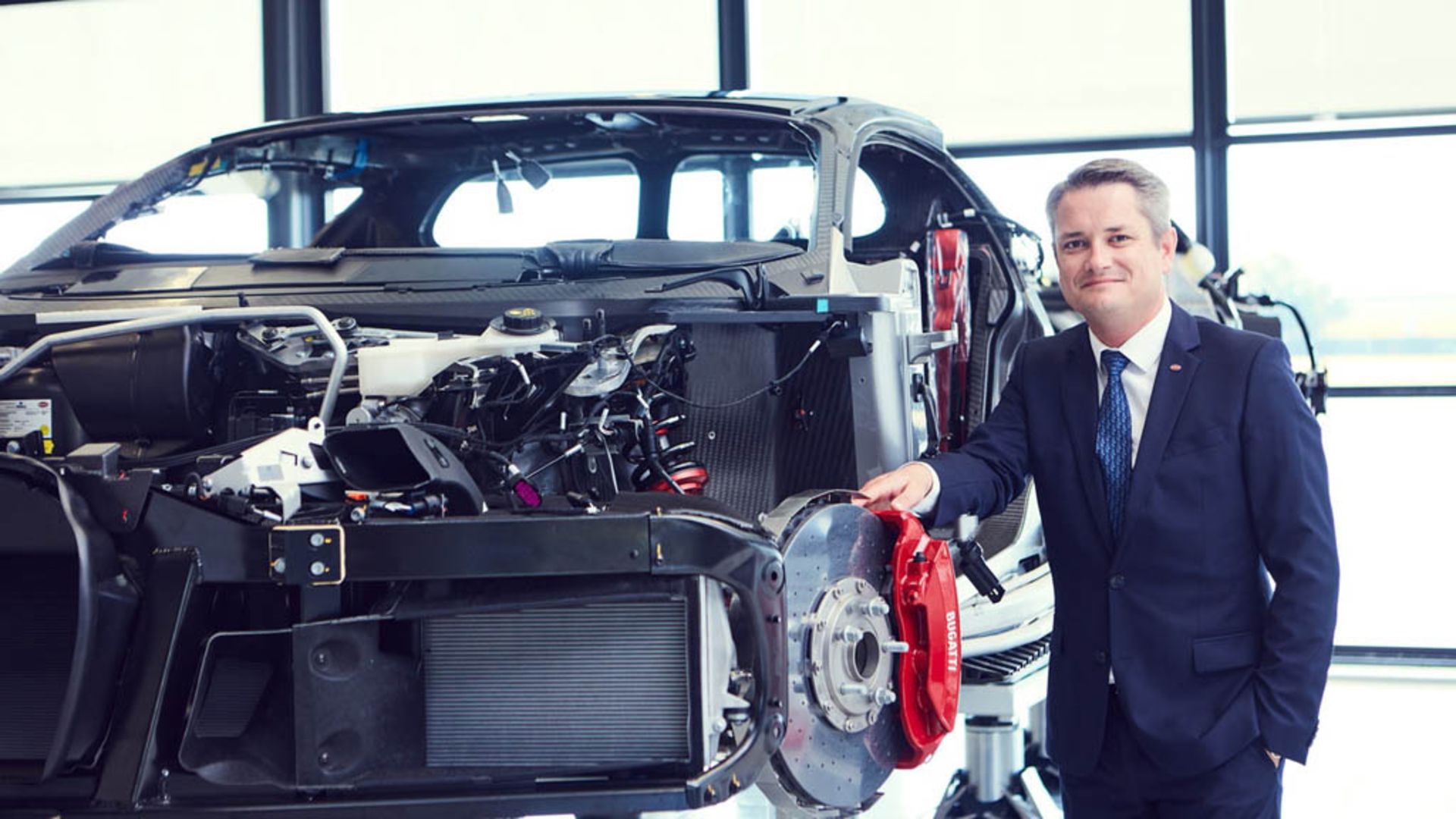 2017-bugatti-chiron-production-at-molsheim-factory-10
